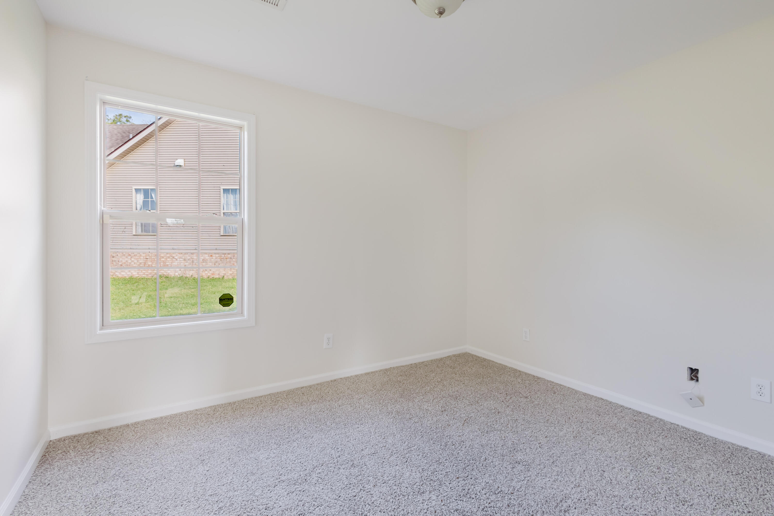 4705 Miami Circle Property Photo 28
