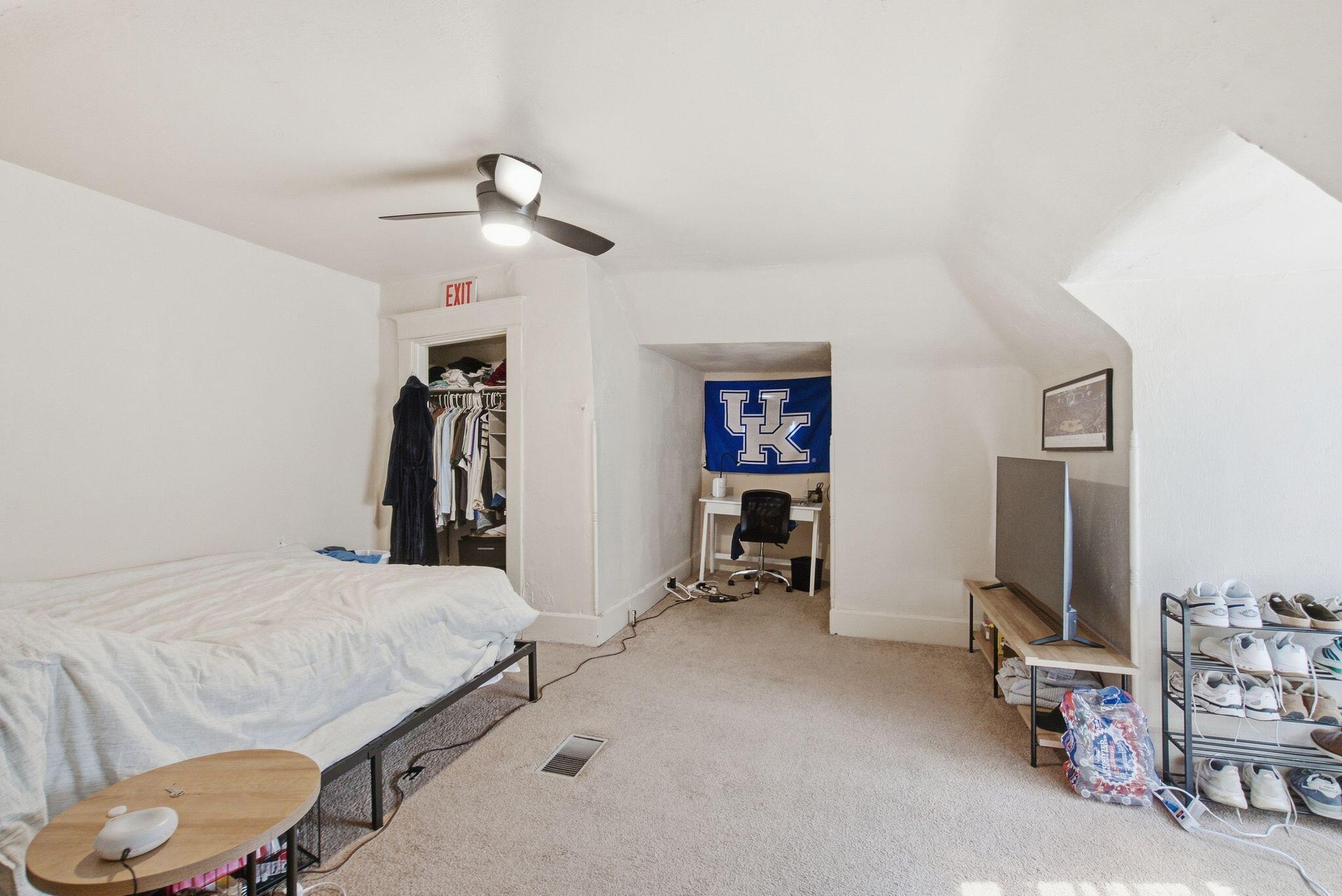 247 Kentucky Avenue Property Photo 14