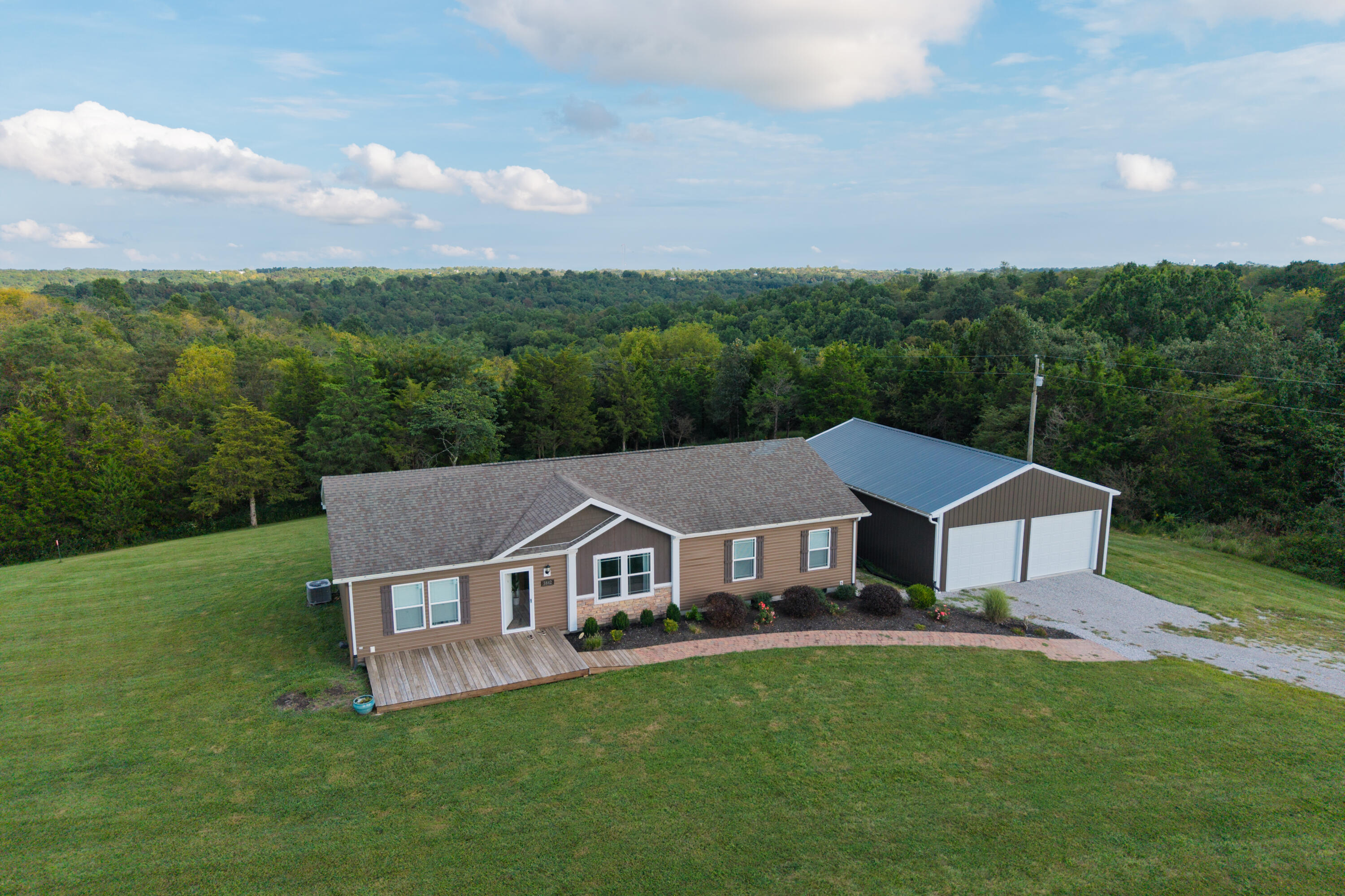 3842 Hogg Ridge Road Property Photo 1