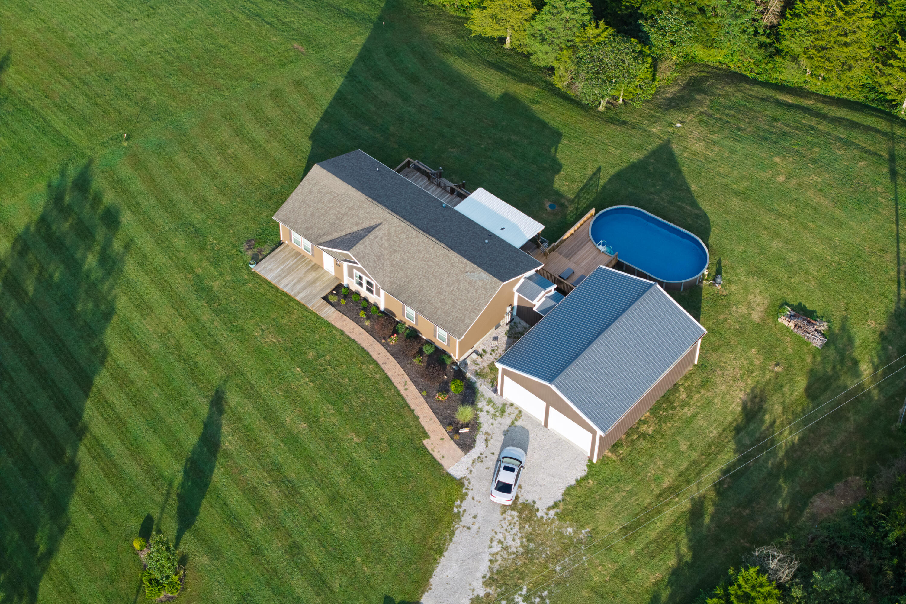 3842 Hogg Ridge Road Property Photo 3