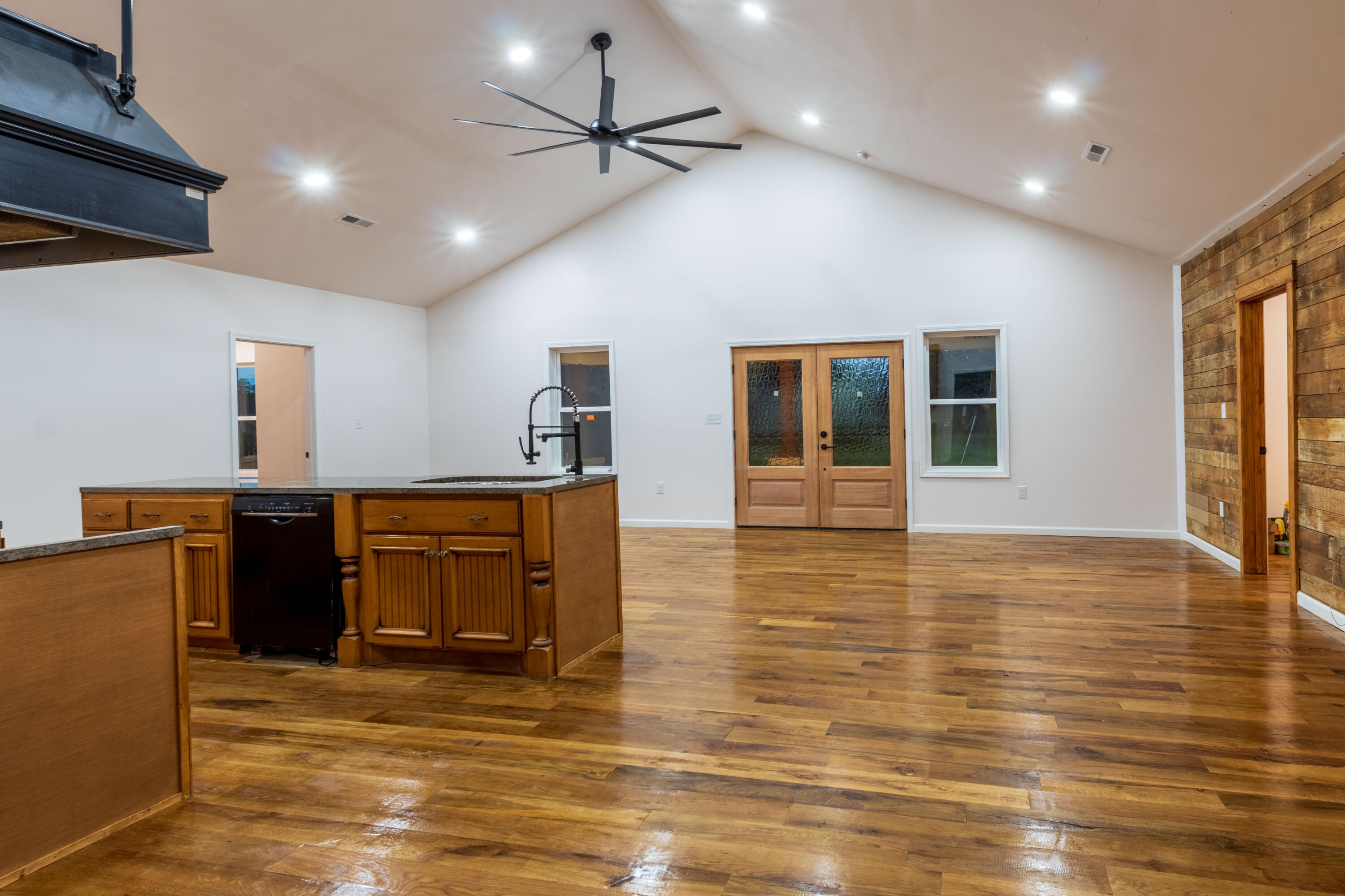 559 Switzer Pike Property Photo 13