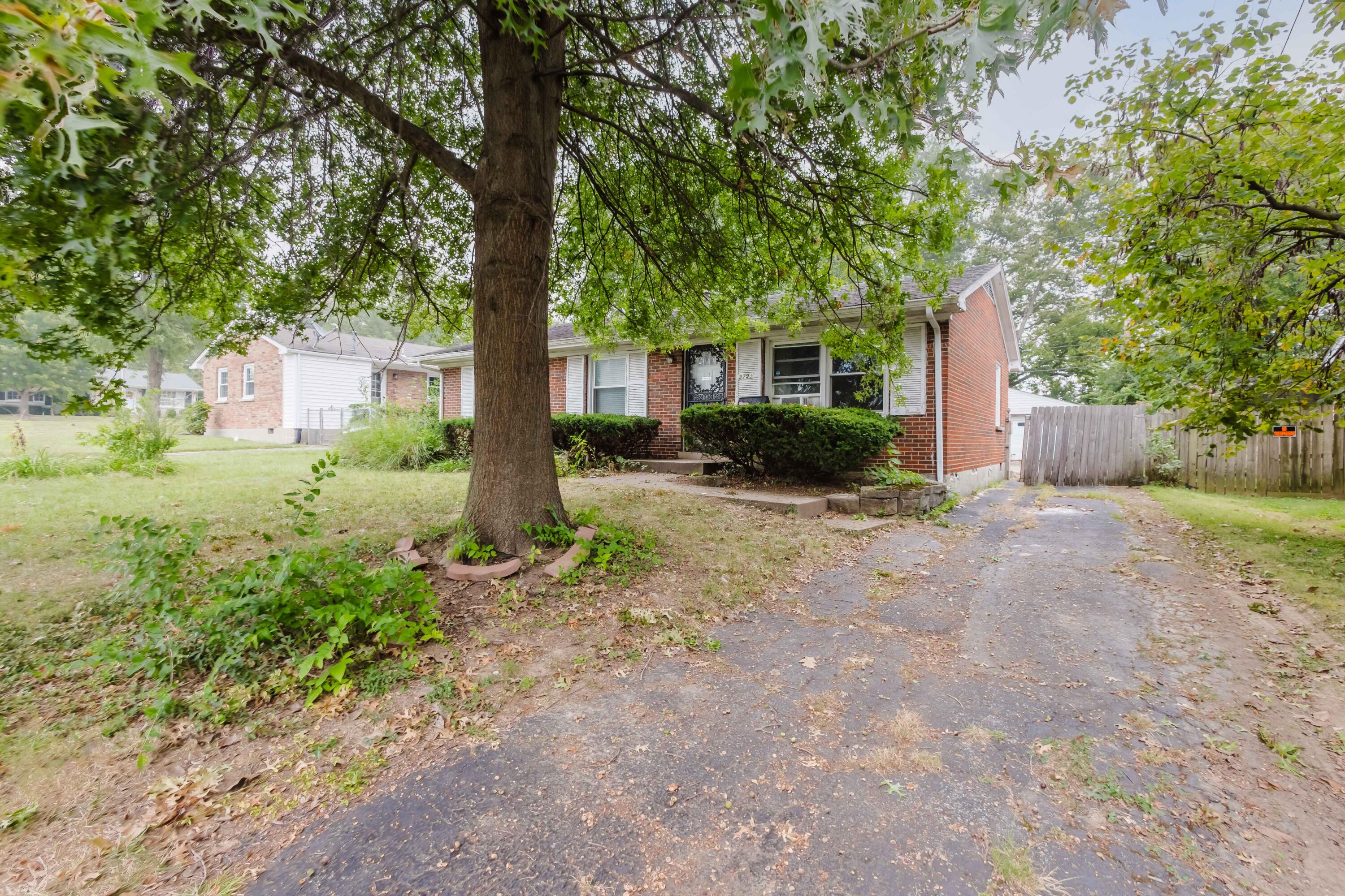 3793 Temple Drive Property Photo 3