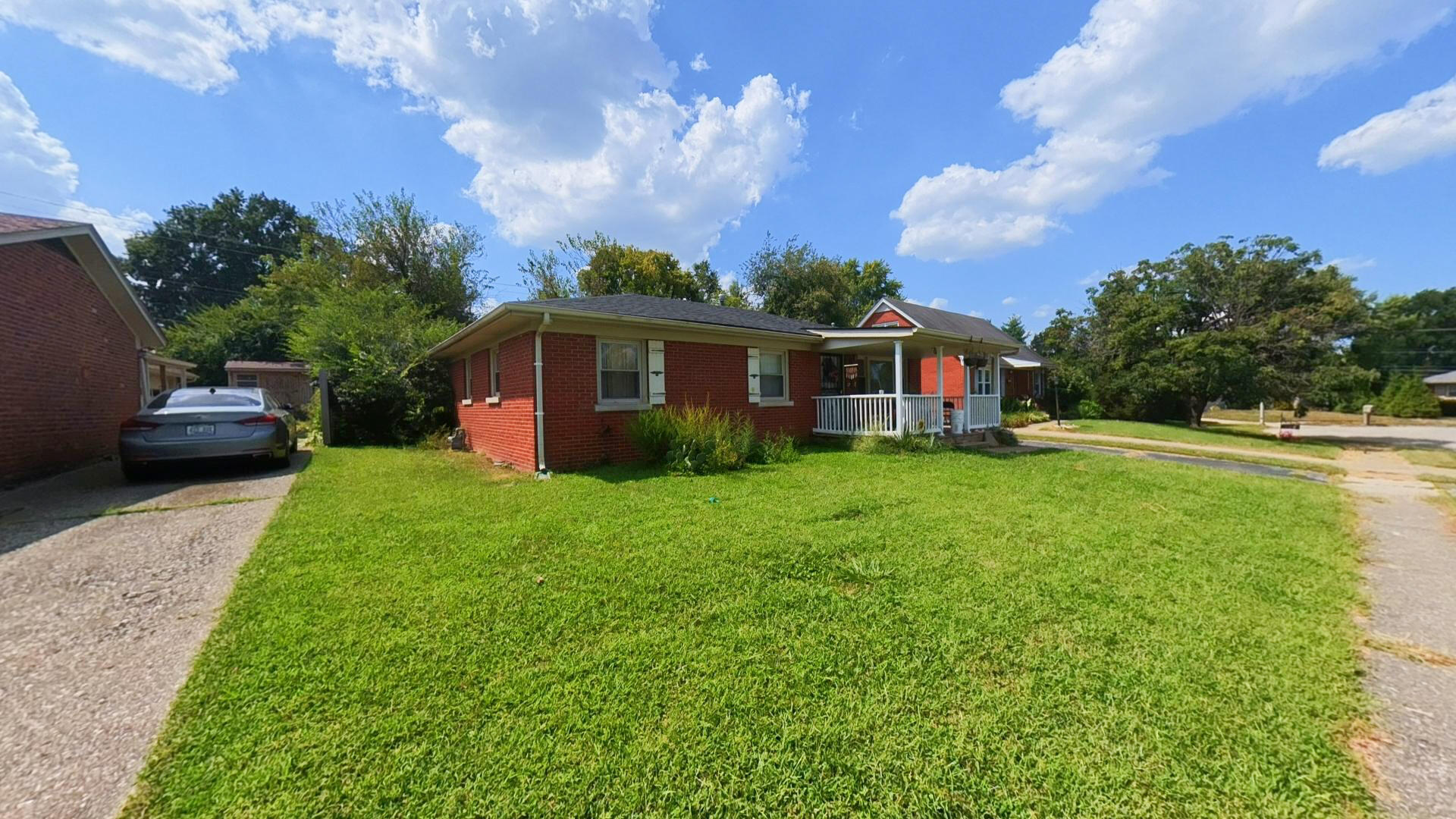 412 Sandalwood Drive Property Photo 1