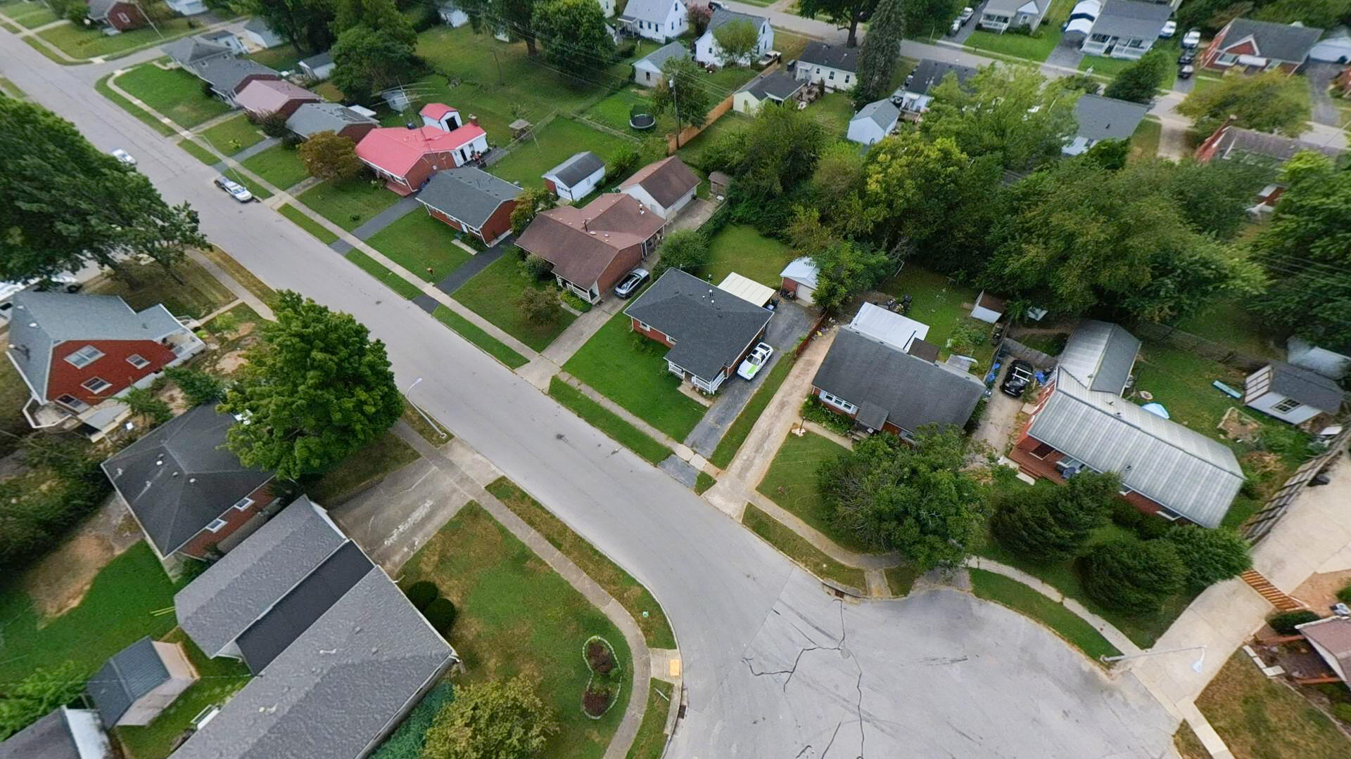 412 Sandalwood Drive Property Photo 5