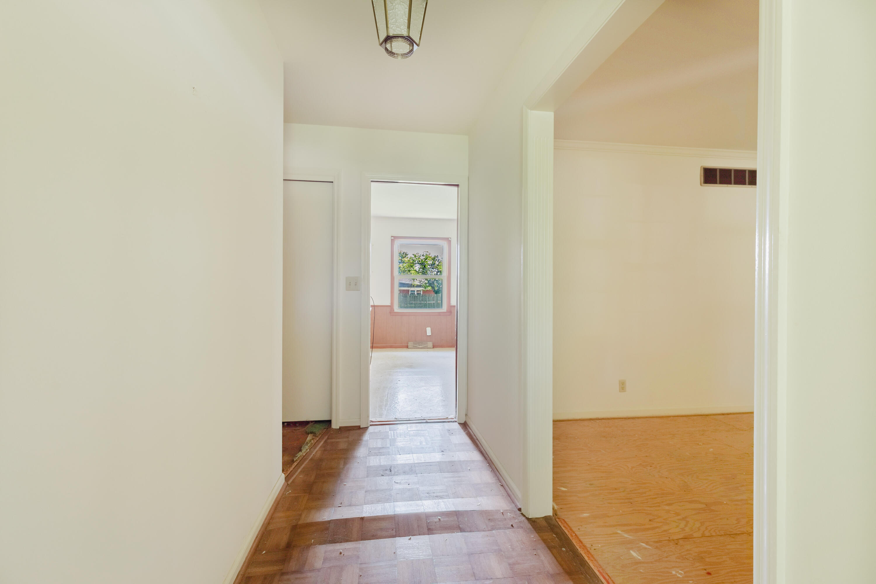 2082 Old Nassau Road Property Photo 9