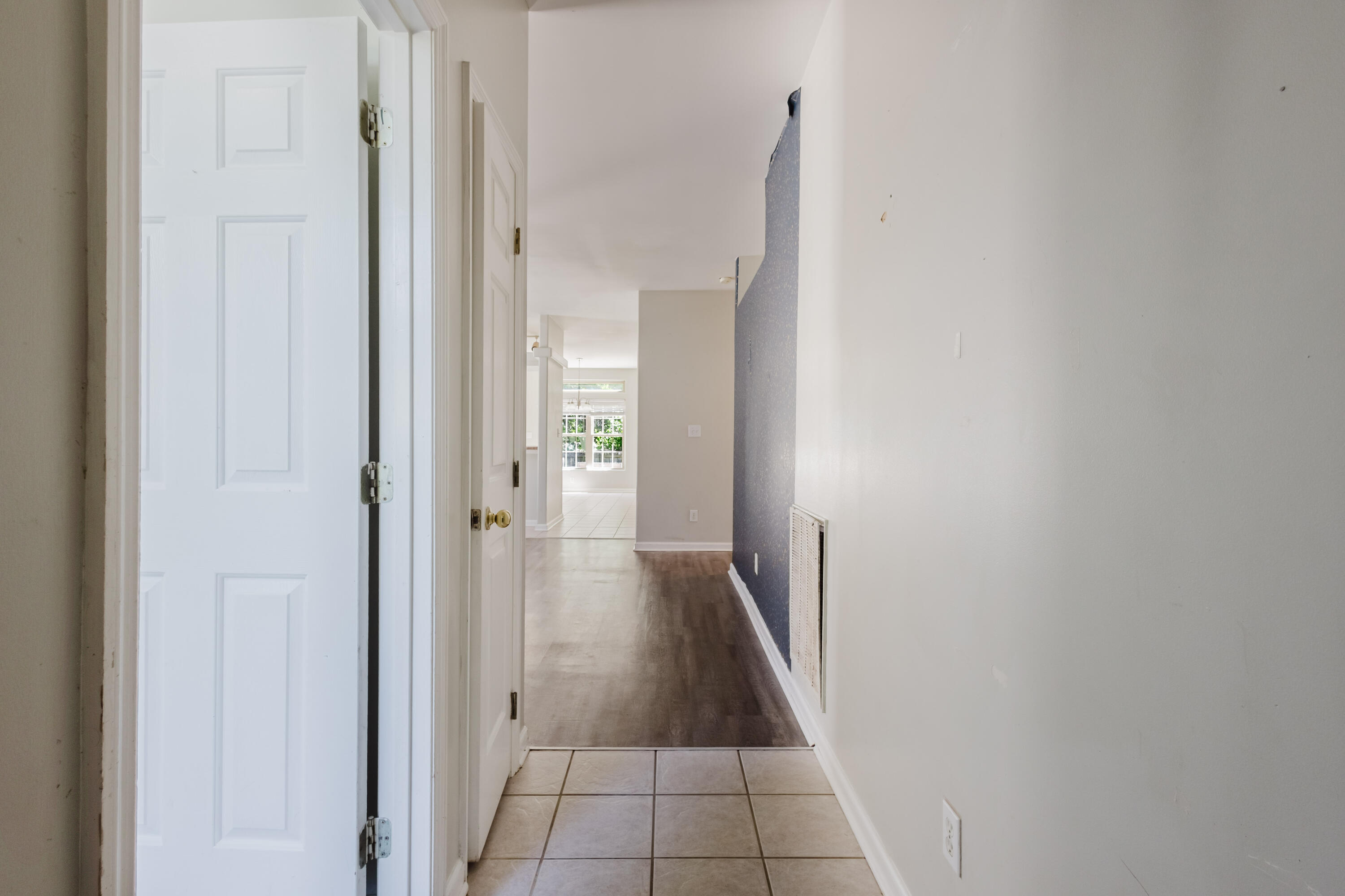 885 Henderson Drive Property Photo 7
