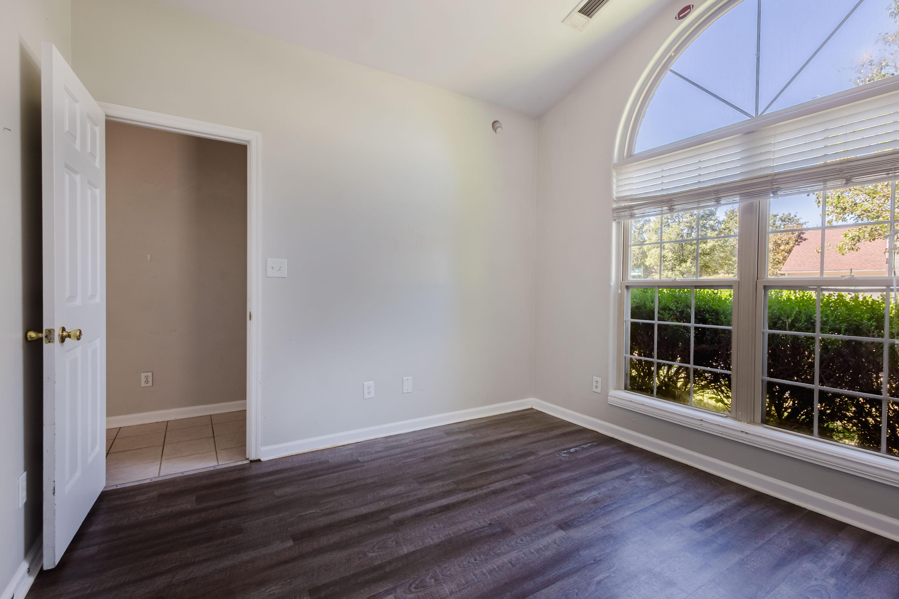 885 Henderson Drive Property Photo 12
