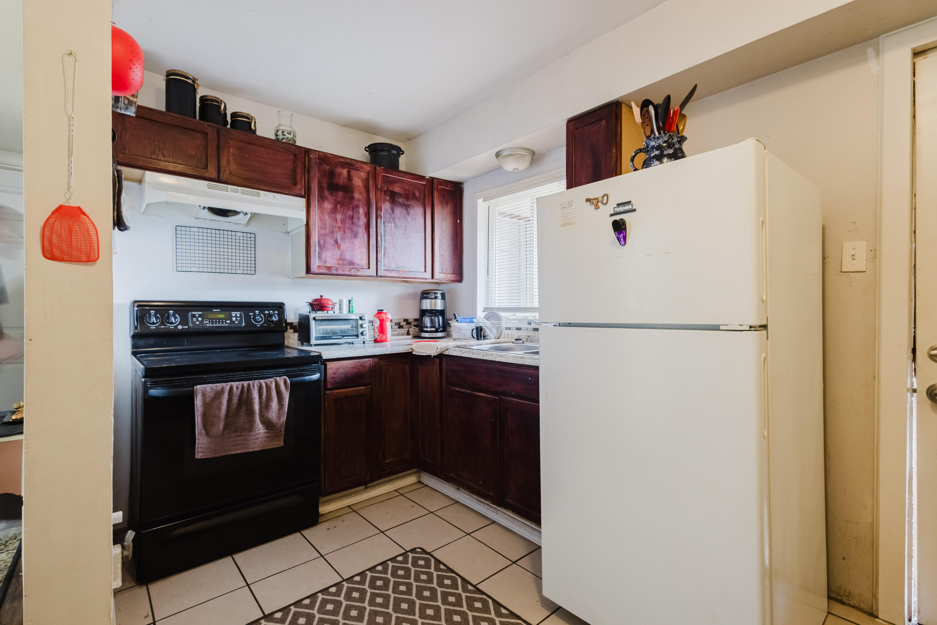 438 Elm Street Property Photo 3