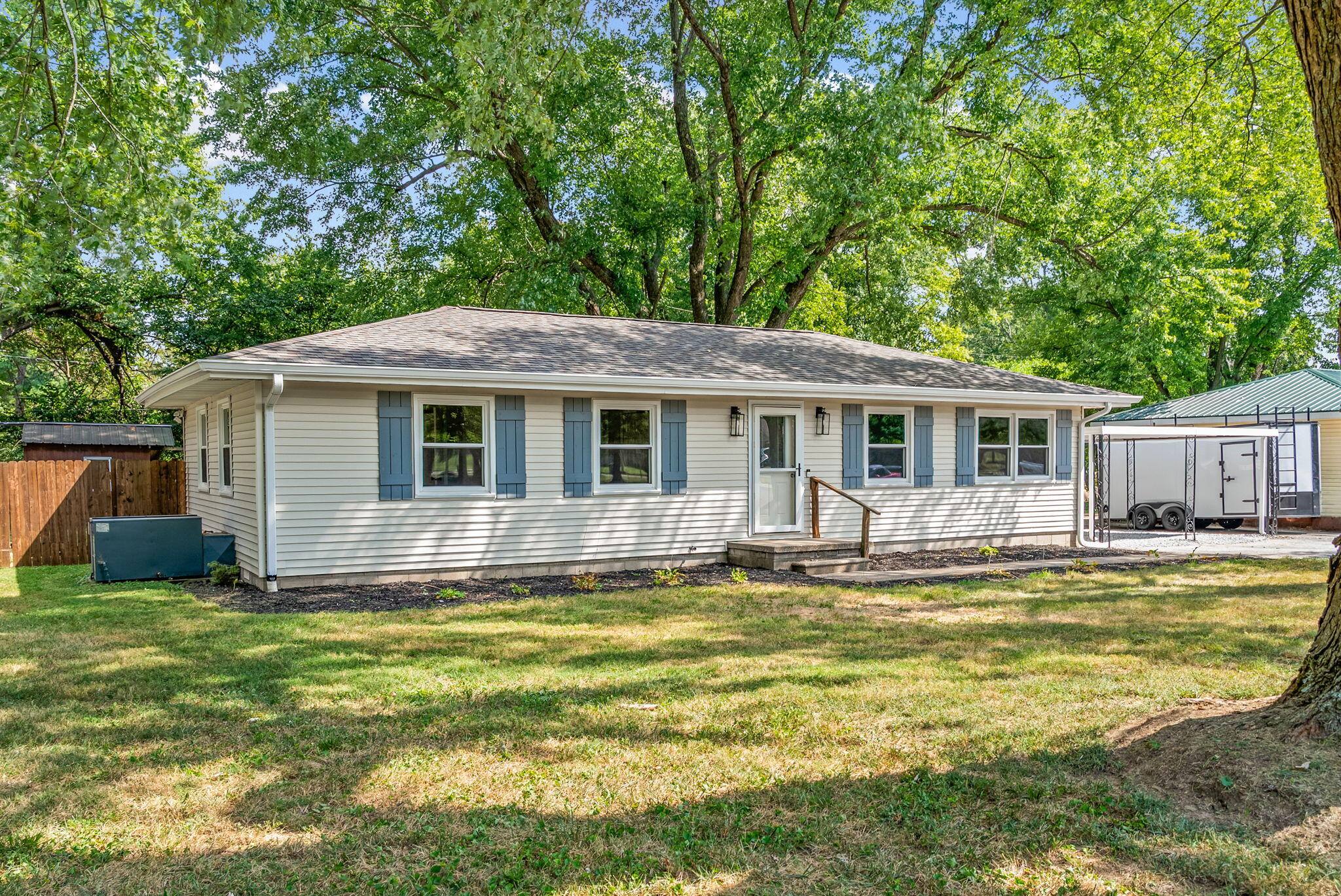 908 Pyle Lane Property Photo 3