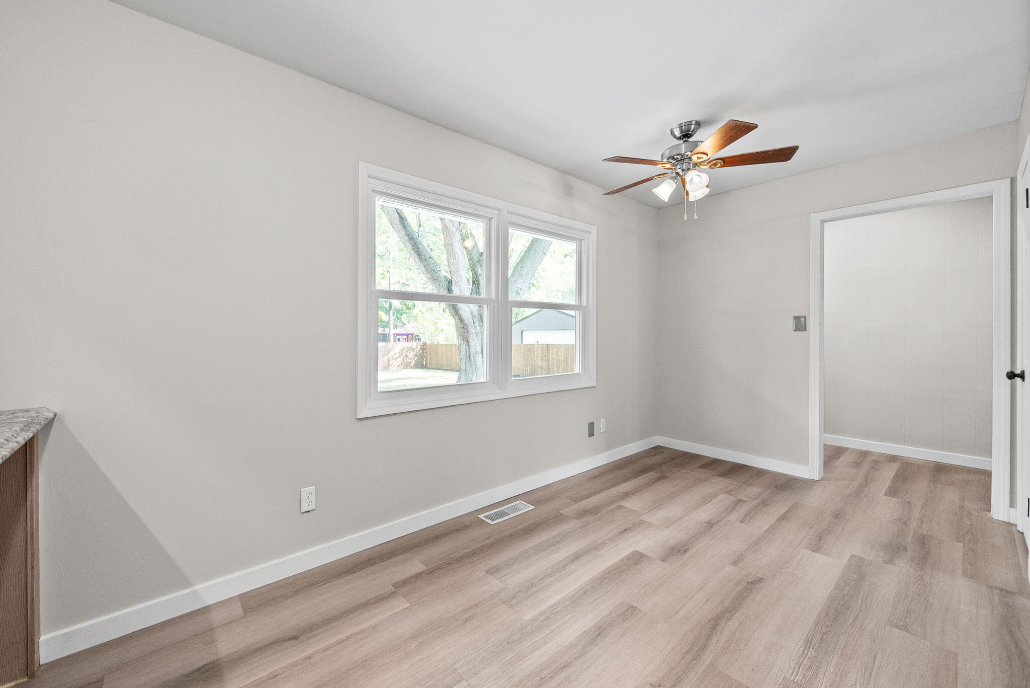 908 Pyle Lane Property Photo 12