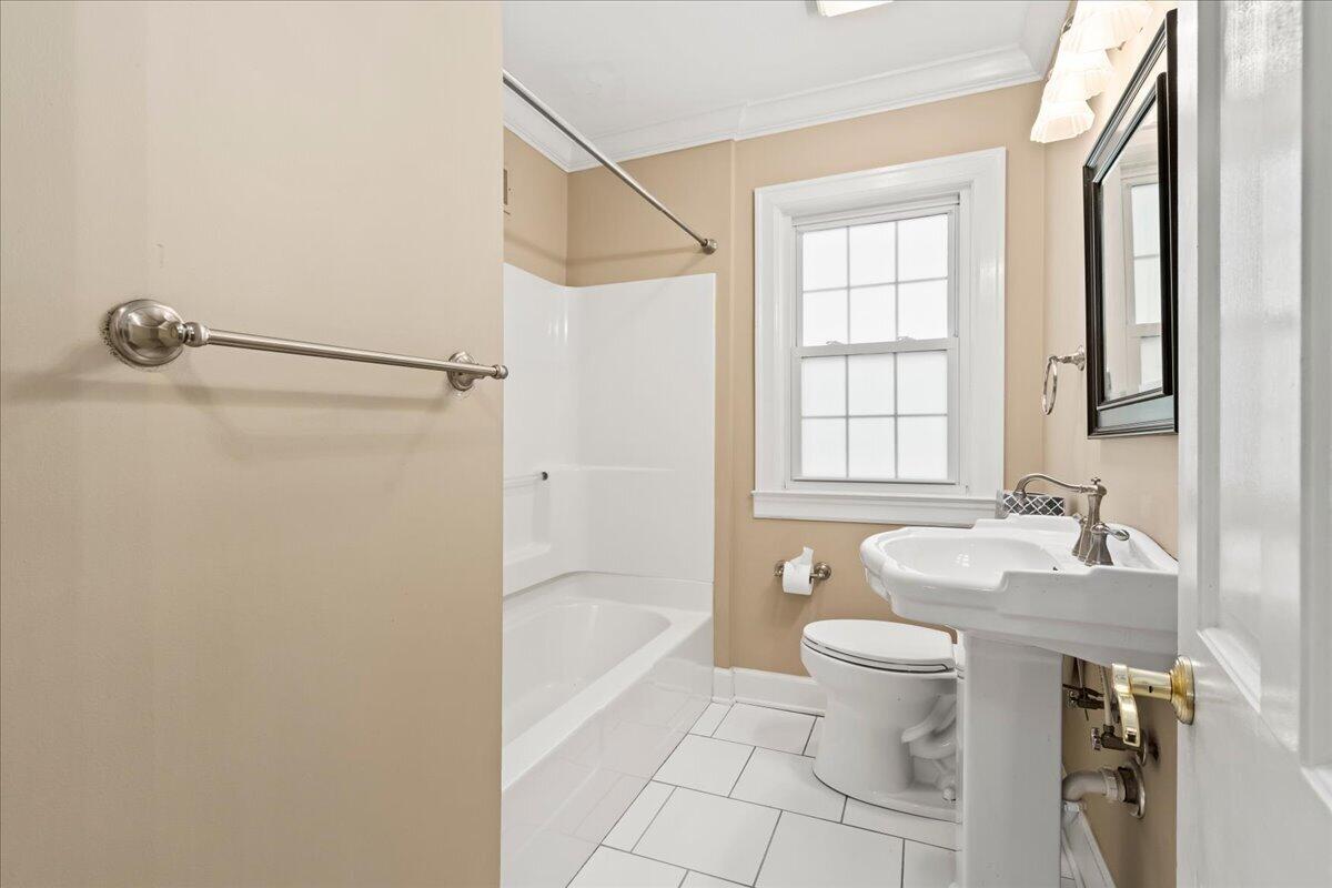 335 Queensway Drive Property Photo 17