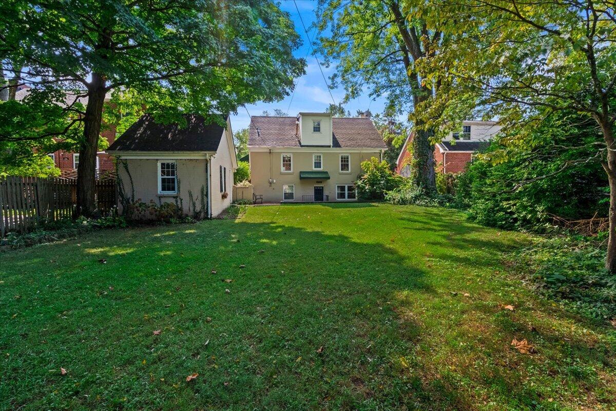 335 Queensway Drive Property Photo 36