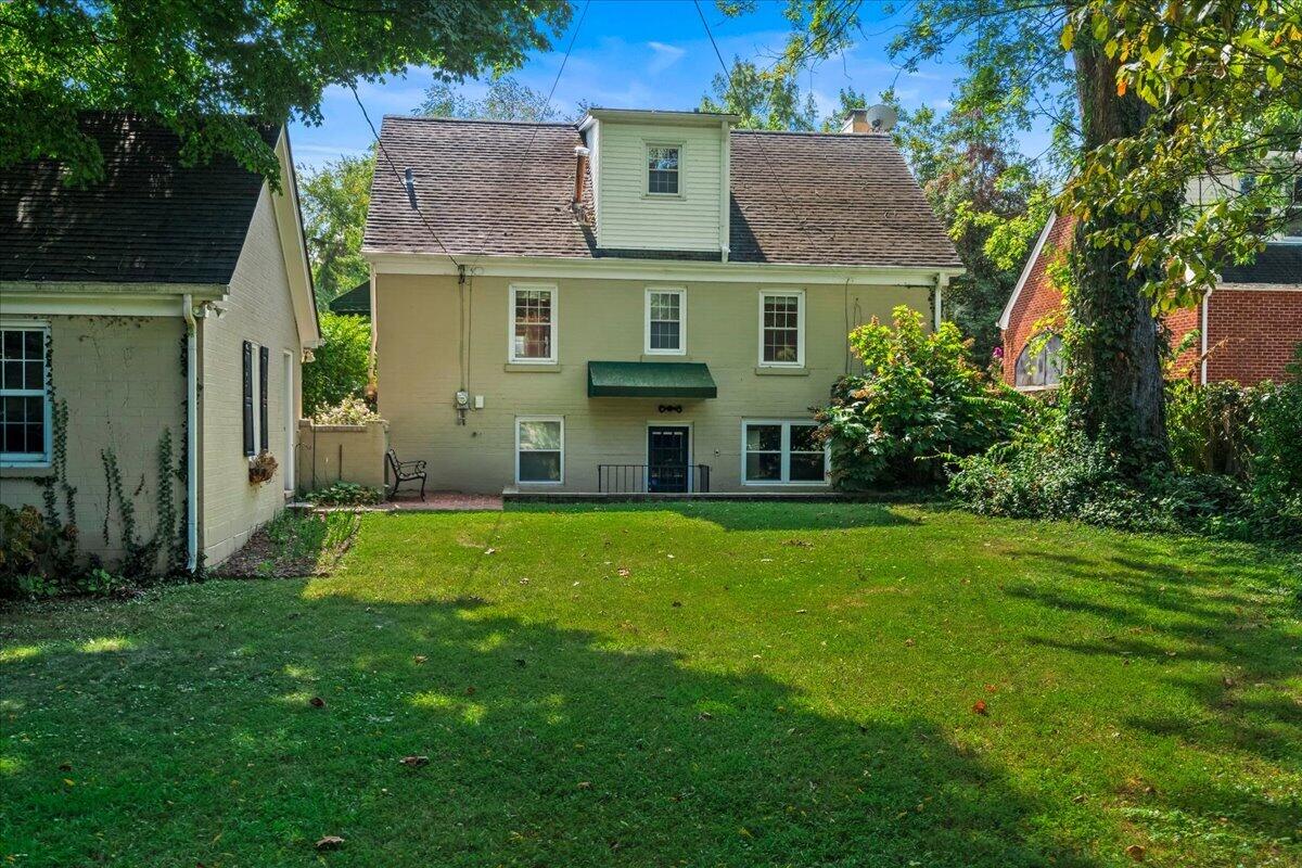 335 Queensway Drive Property Photo 37