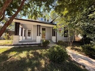 136 E Broadway Avenue Property Photo 3