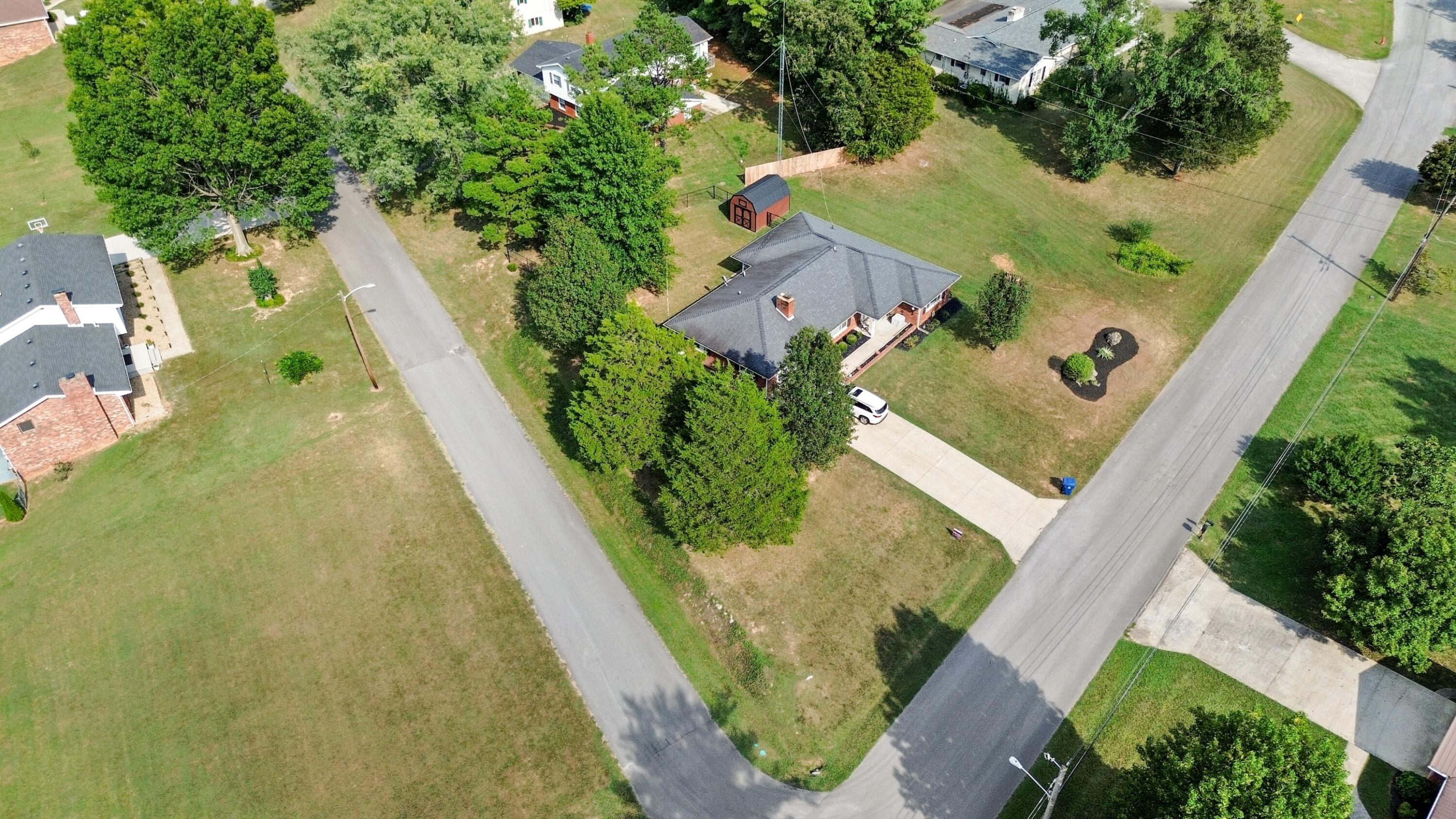 180 Cliffside Drive Property Photo 3