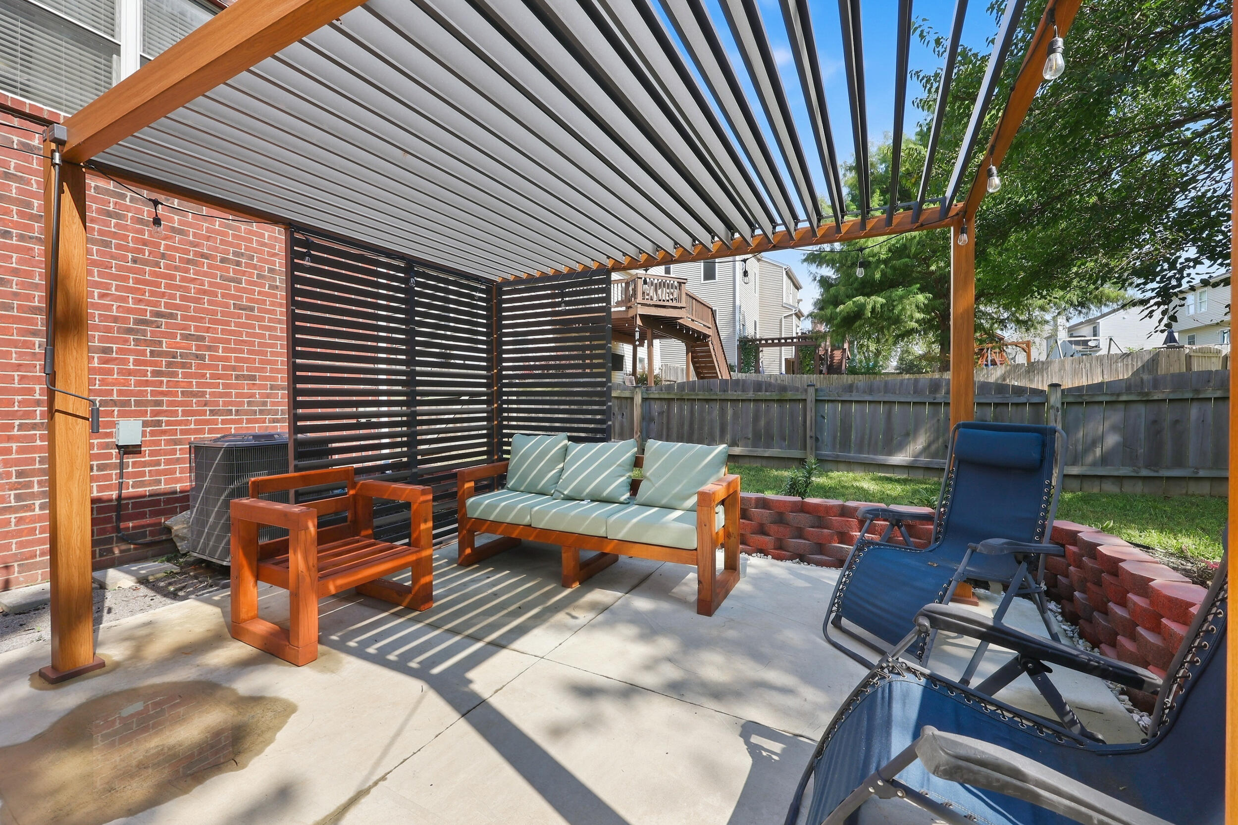 110 Stapleton Way Property Photo 28