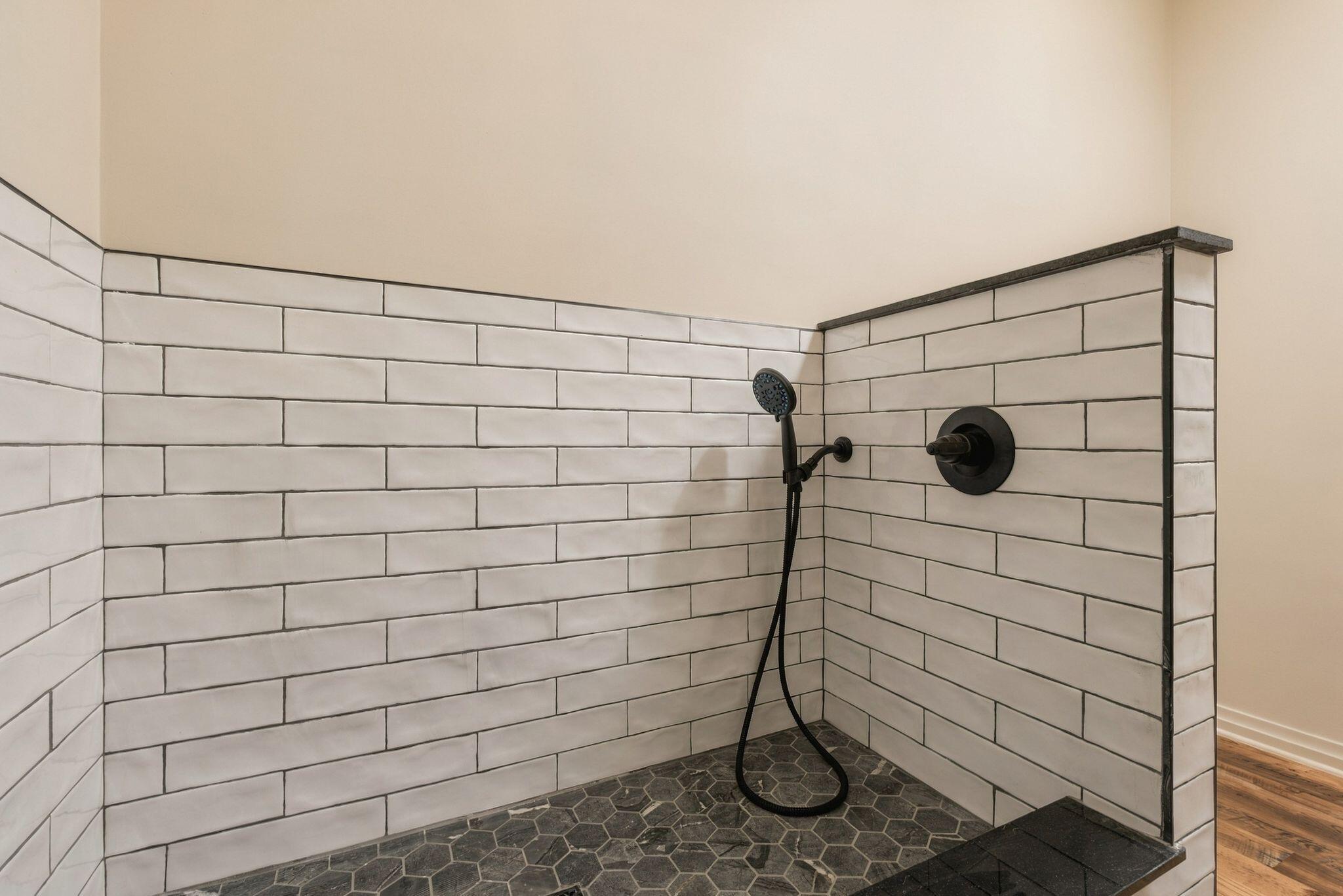5825 Combs Ferry Road Property Photo 30