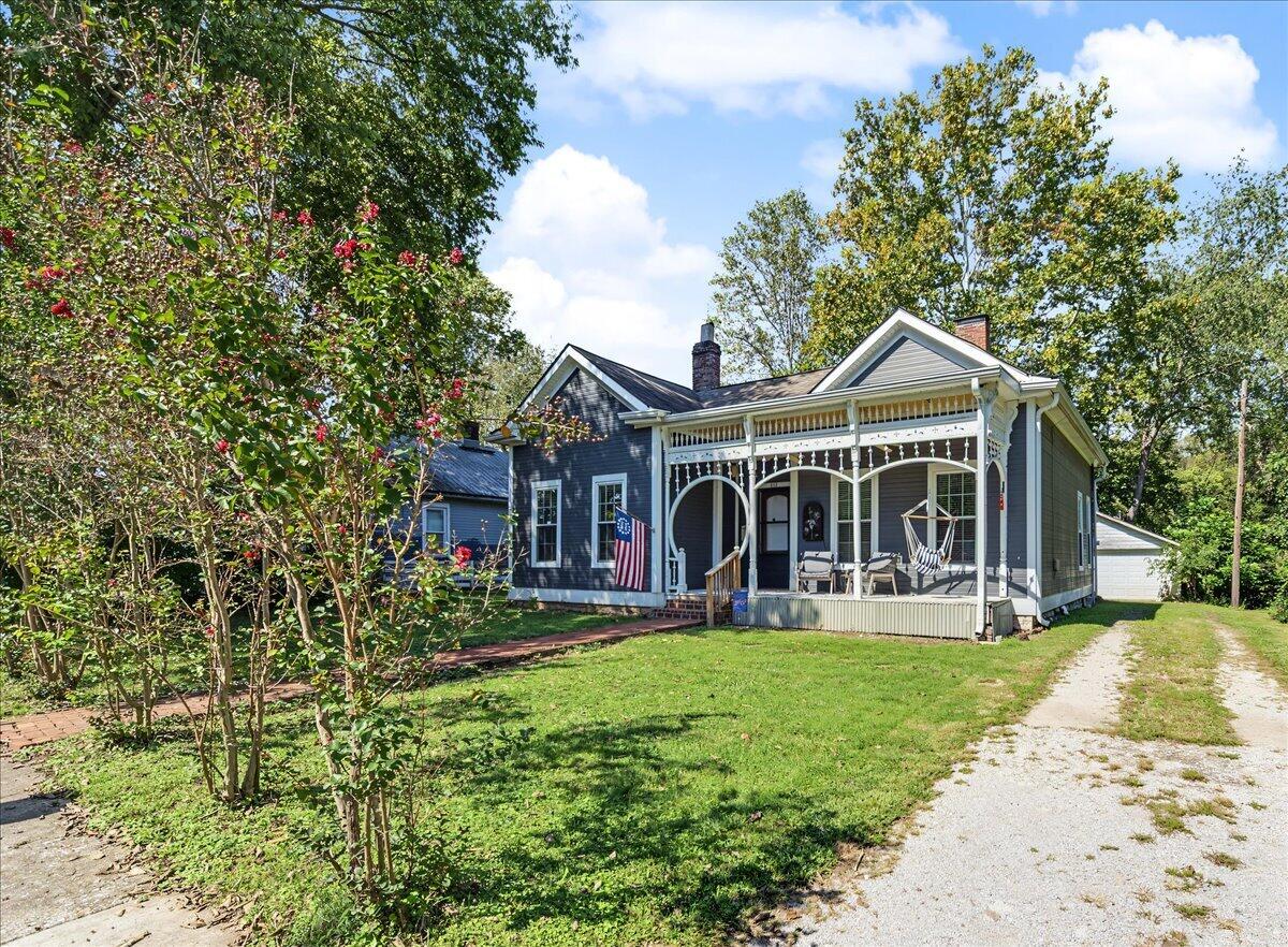 852 Kentucky Avenue Property Photo 2