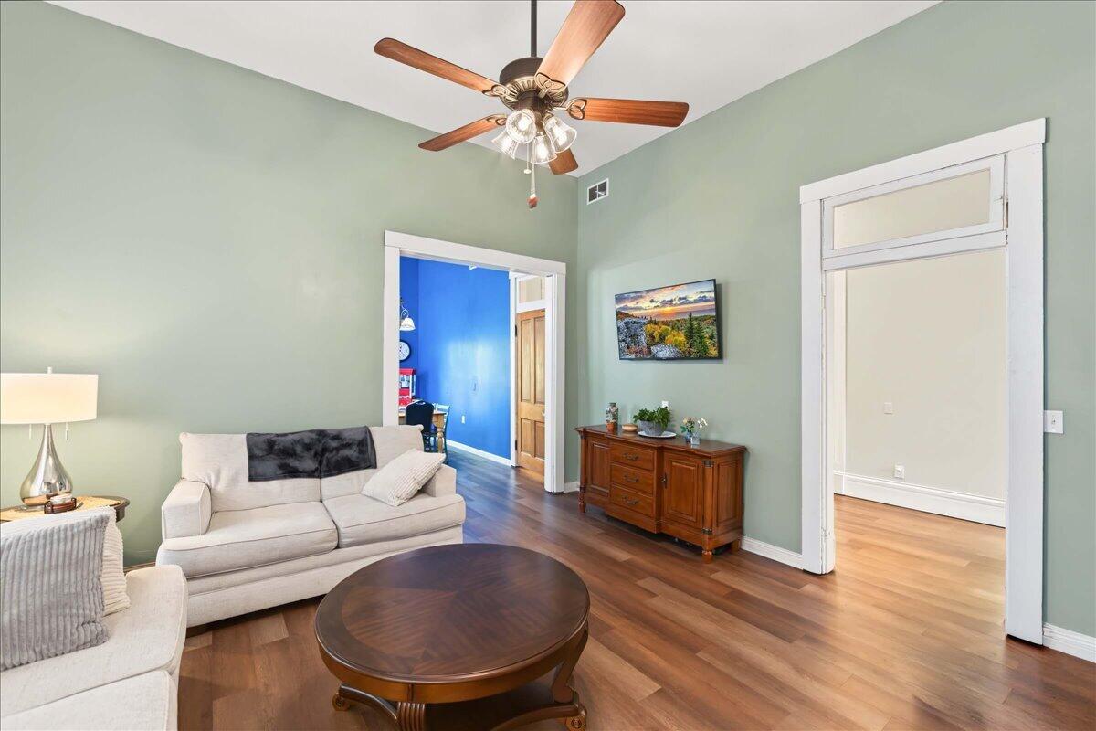 852 Kentucky Avenue Property Photo 15