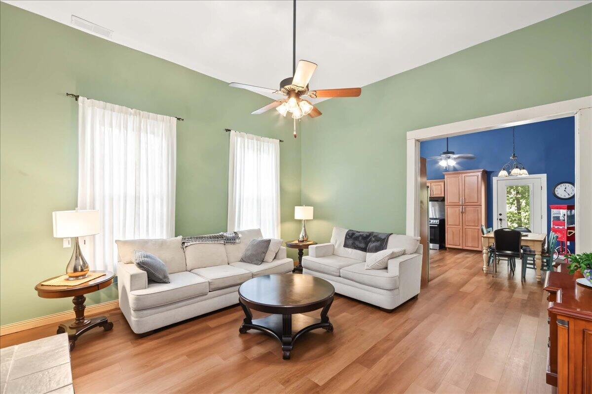 852 Kentucky Avenue Property Photo 16
