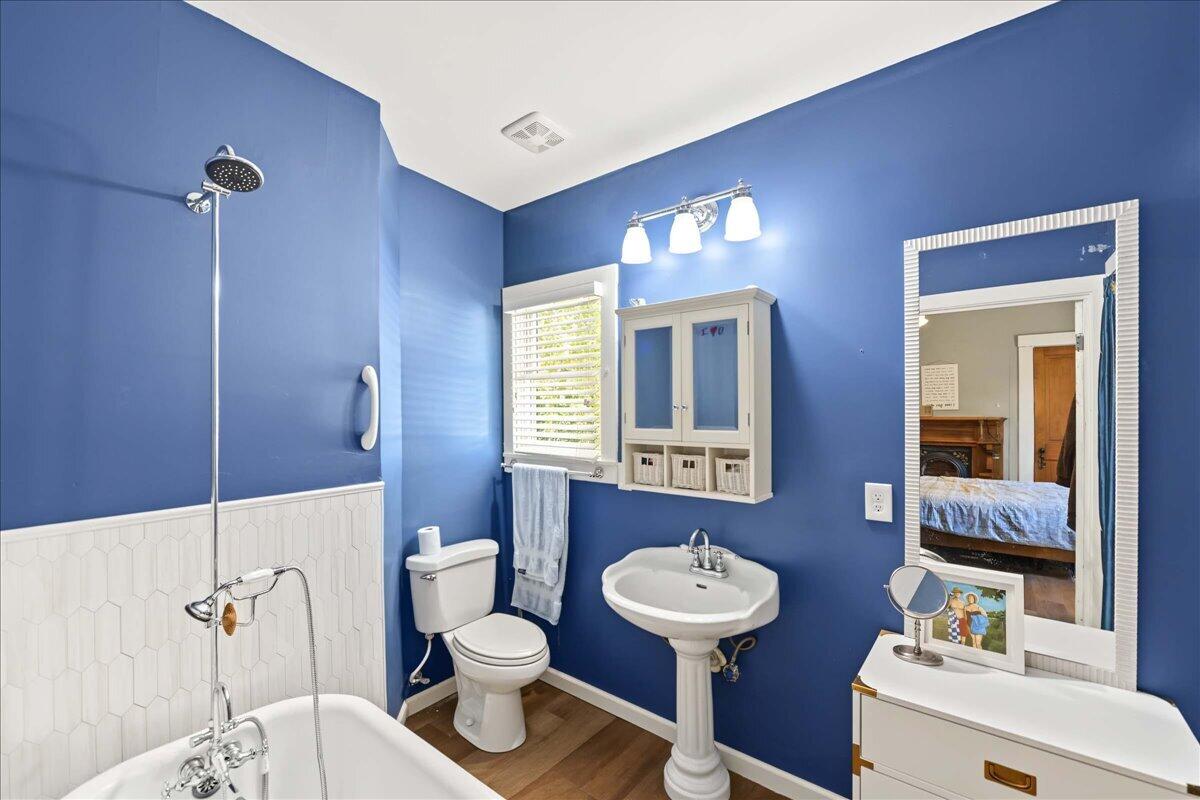 852 Kentucky Avenue Property Photo 25