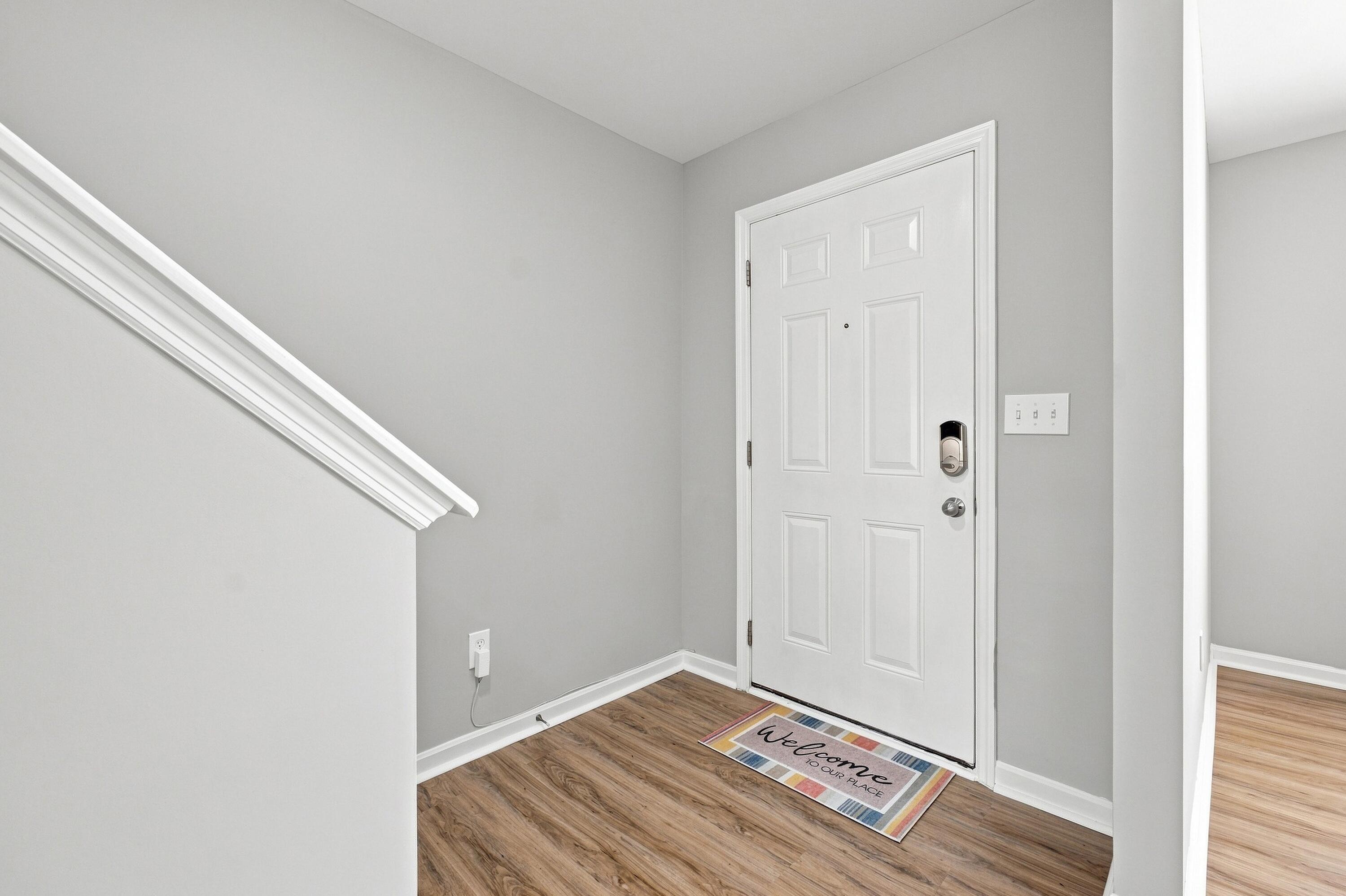 284 St Regis Drive Property Photo 5