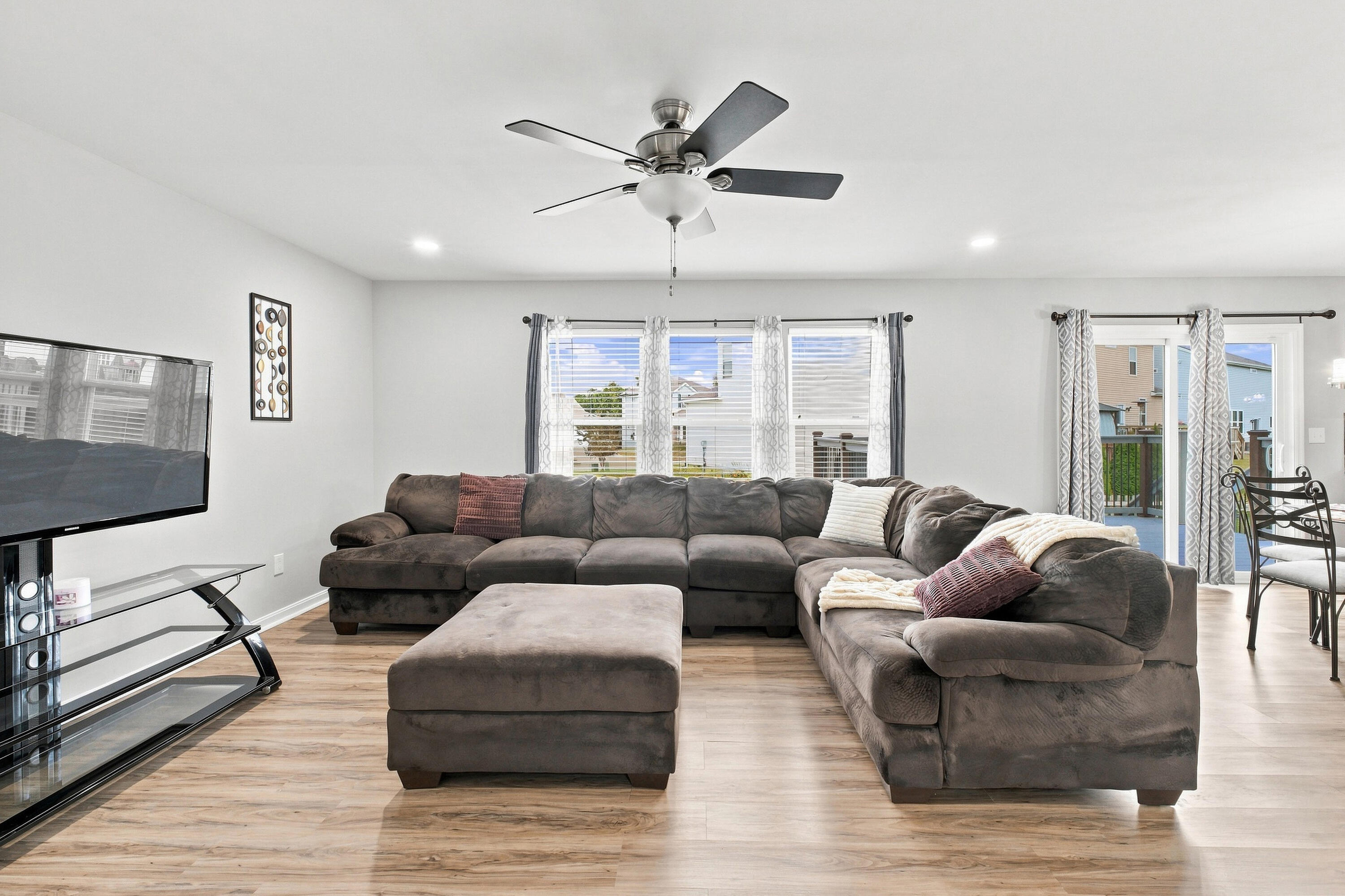 284 St Regis Drive Property Photo 10