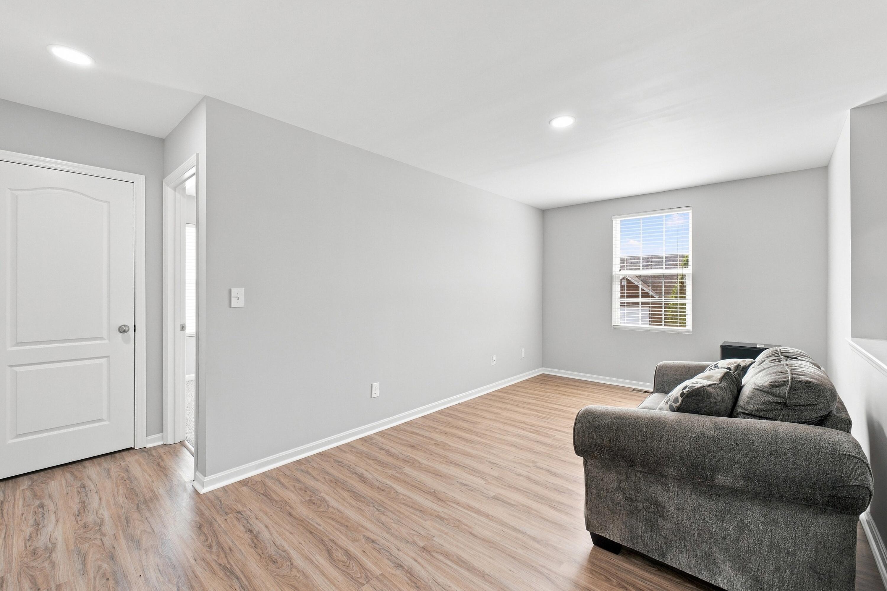 284 St Regis Drive Property Photo 30