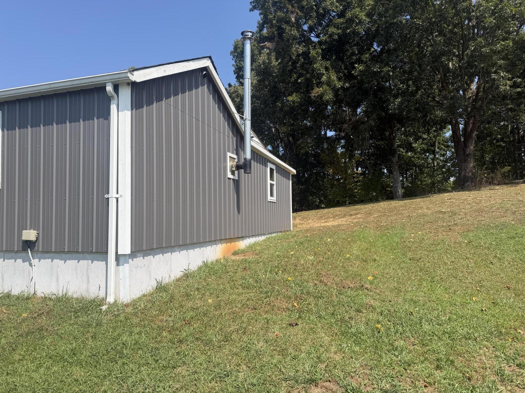 1693 Matt Baker Road Property Photo 4