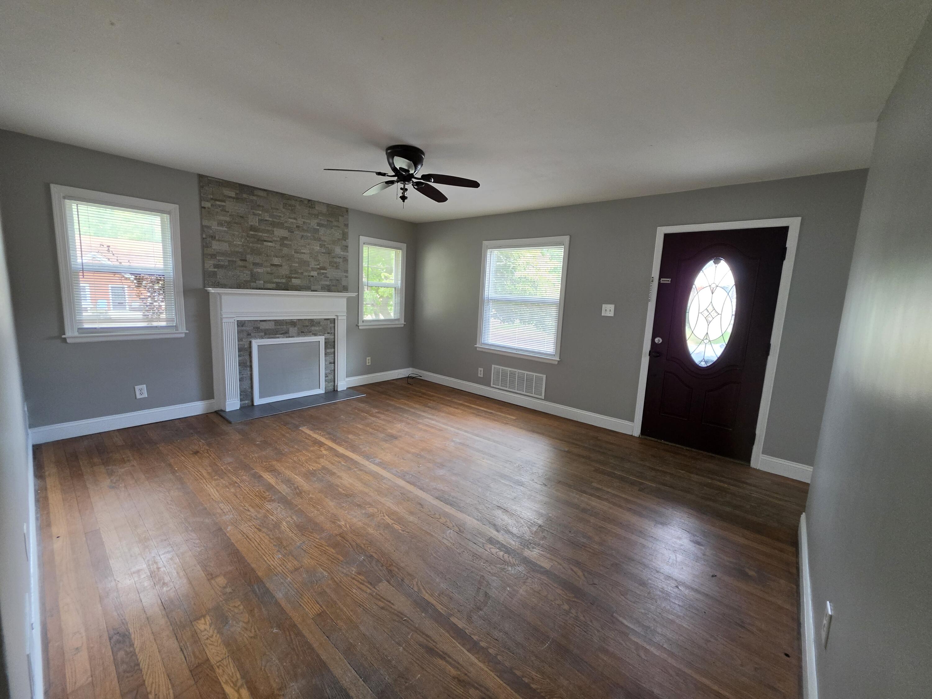 1038 Kees Road Property Photo 4