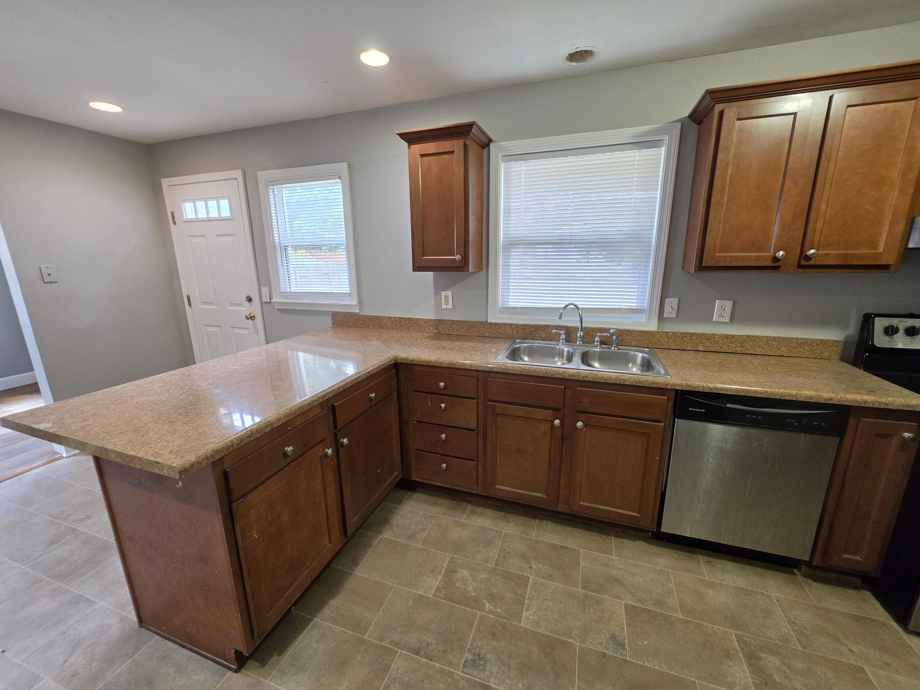 1038 Kees Road Property Photo 8