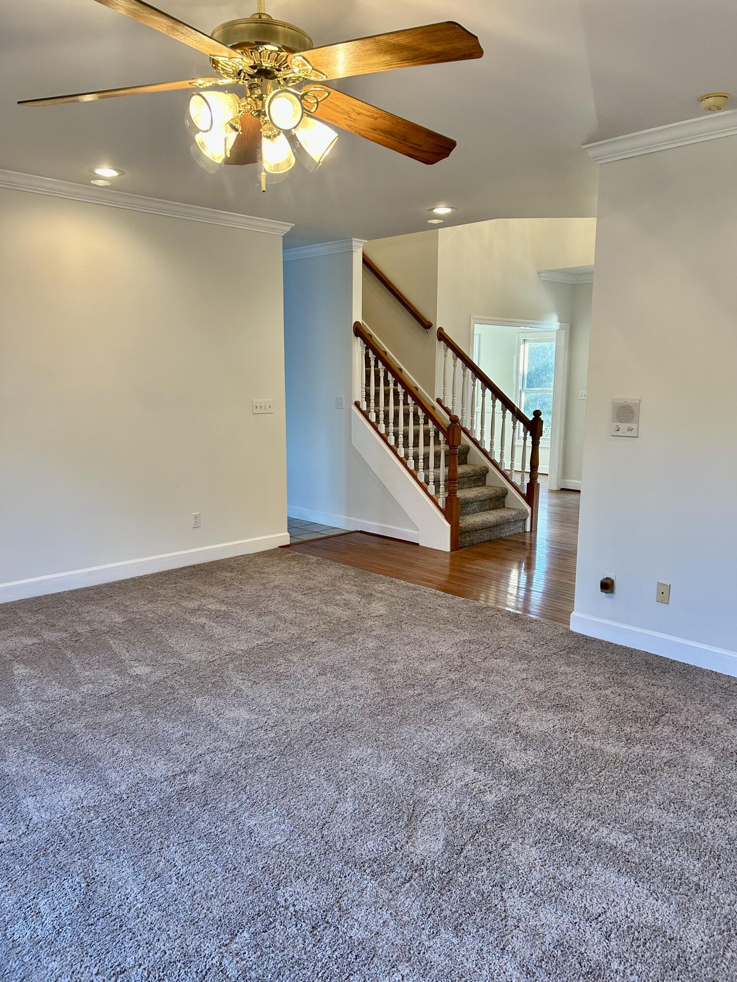 1424 Redwood Ct Property Photo 27