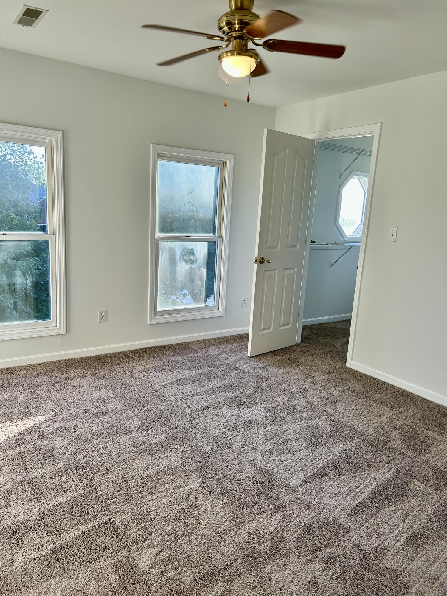 1424 Redwood Ct Property Photo 32