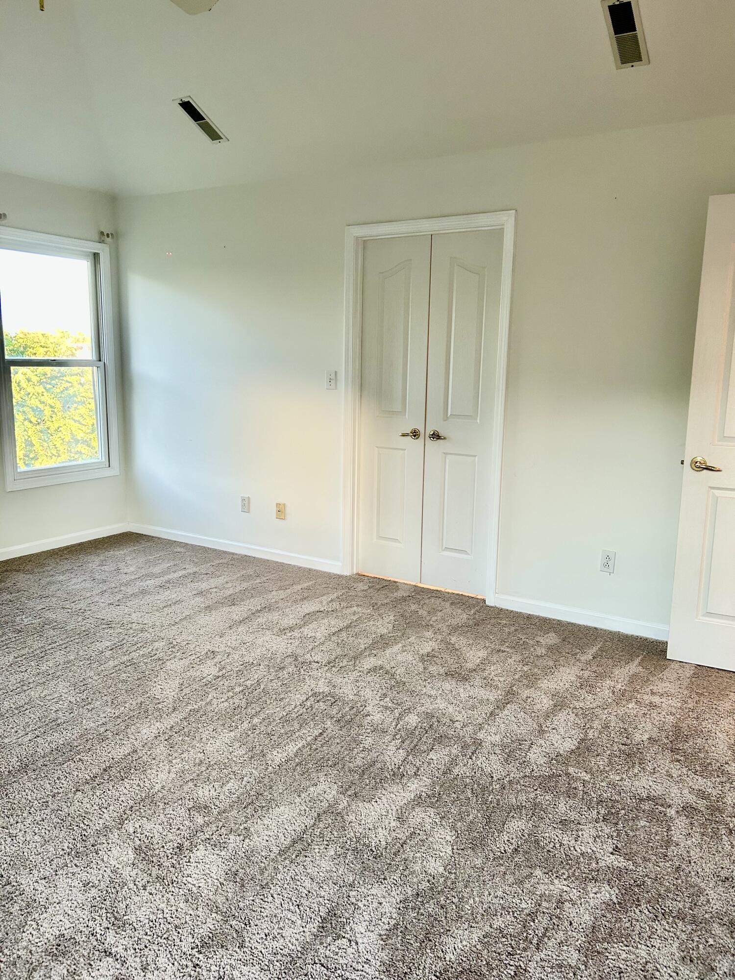 1424 Redwood Ct Property Photo 45