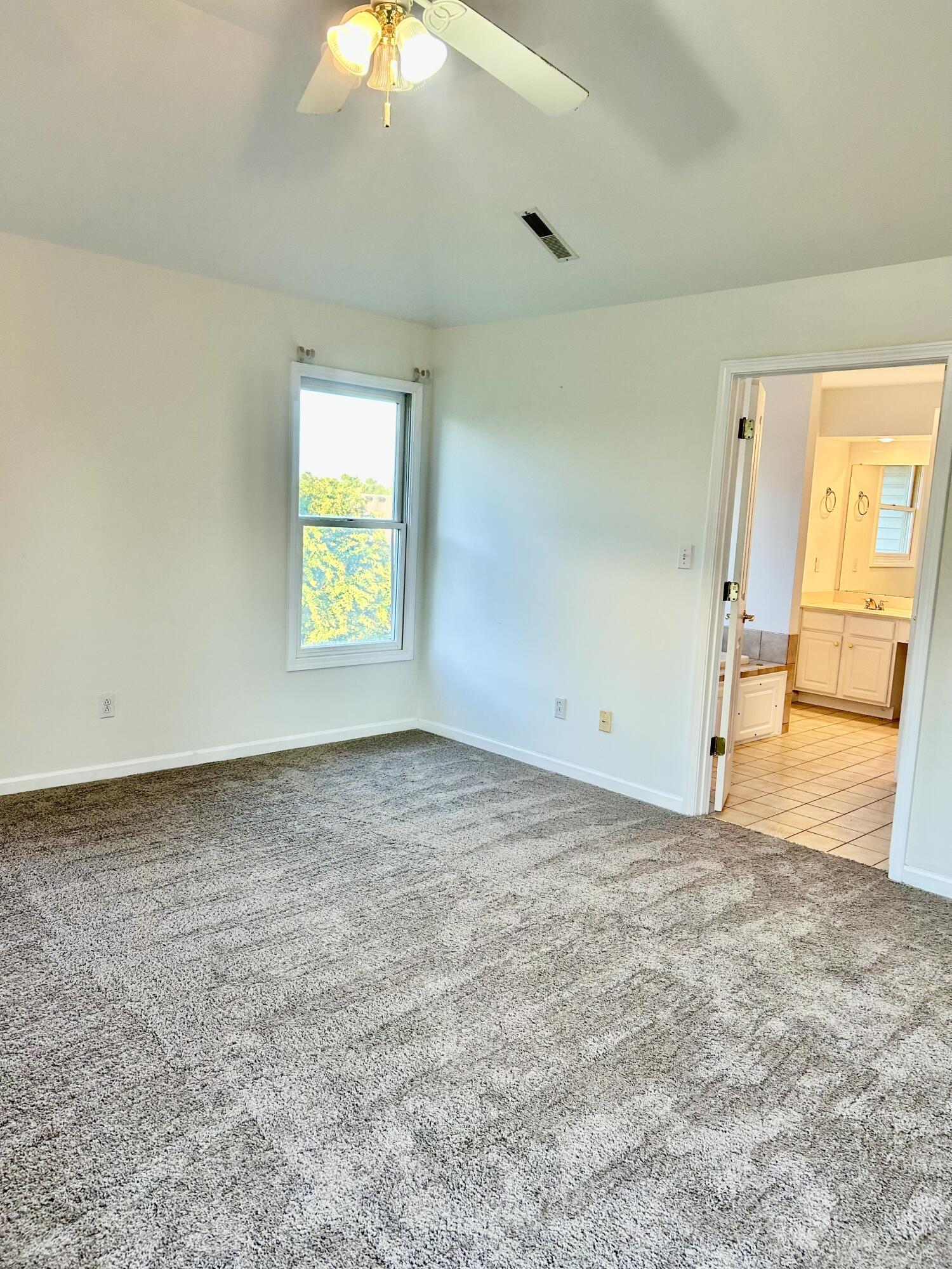 1424 Redwood Ct Property Photo 46