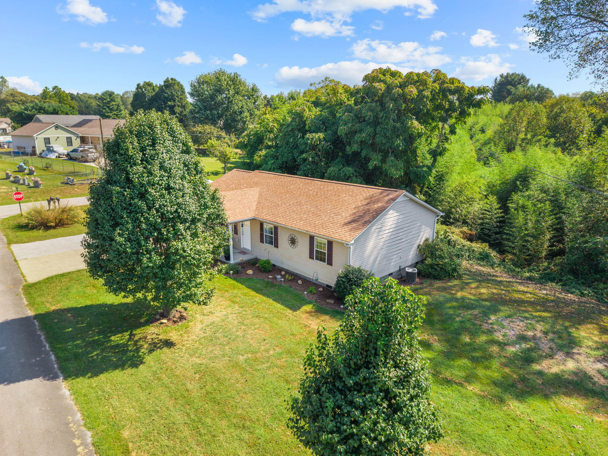 1851 Laurel River Road Property Photo 8