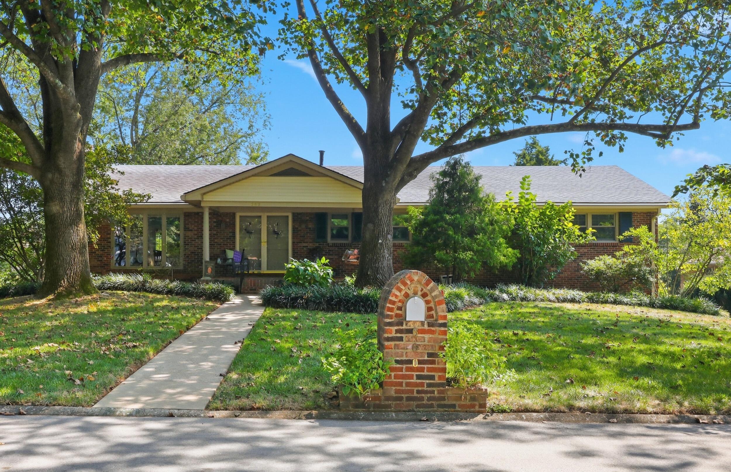 660 Shasta Circle Property Photo 1