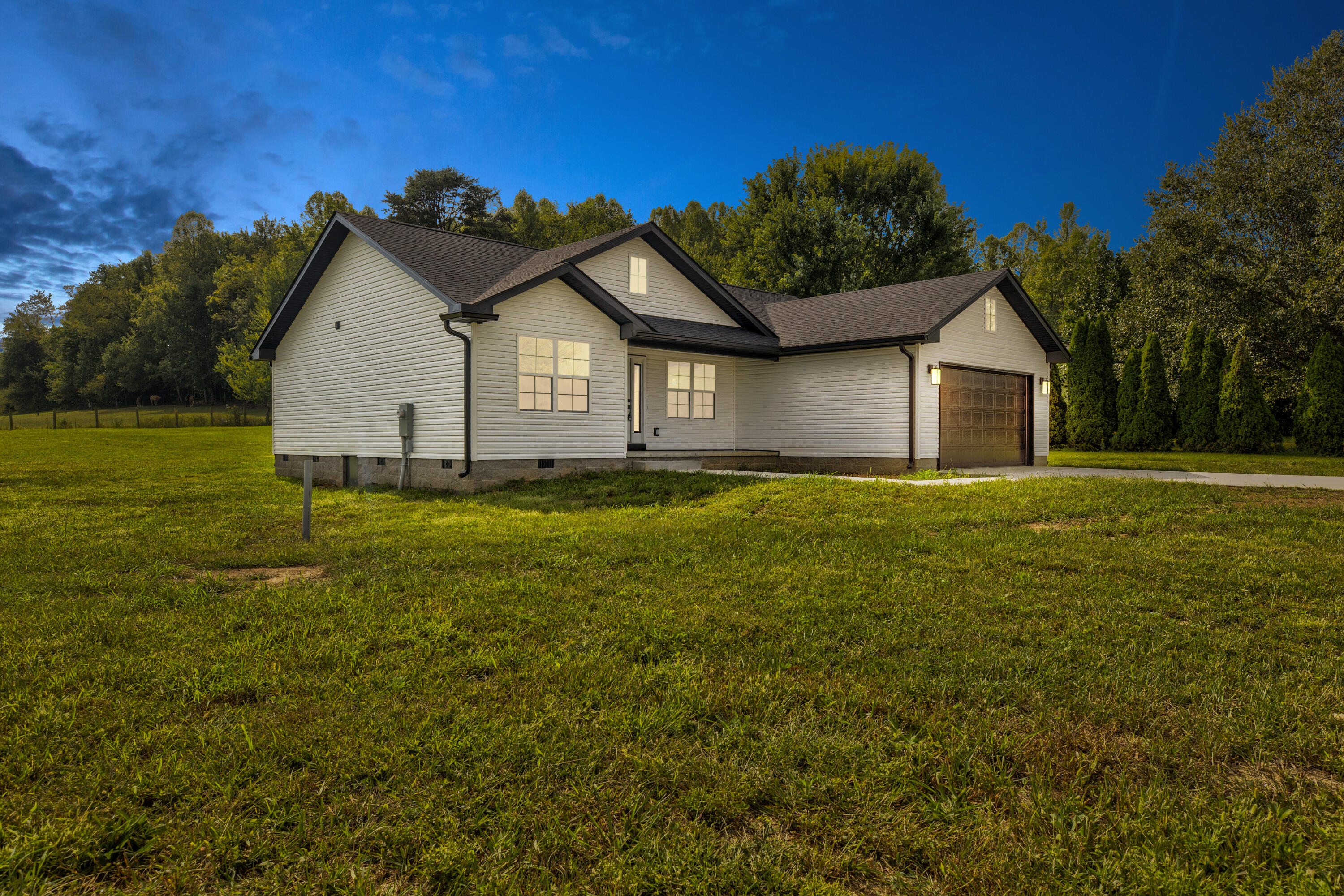 121 Spring Meadows Drive Property Photo 2