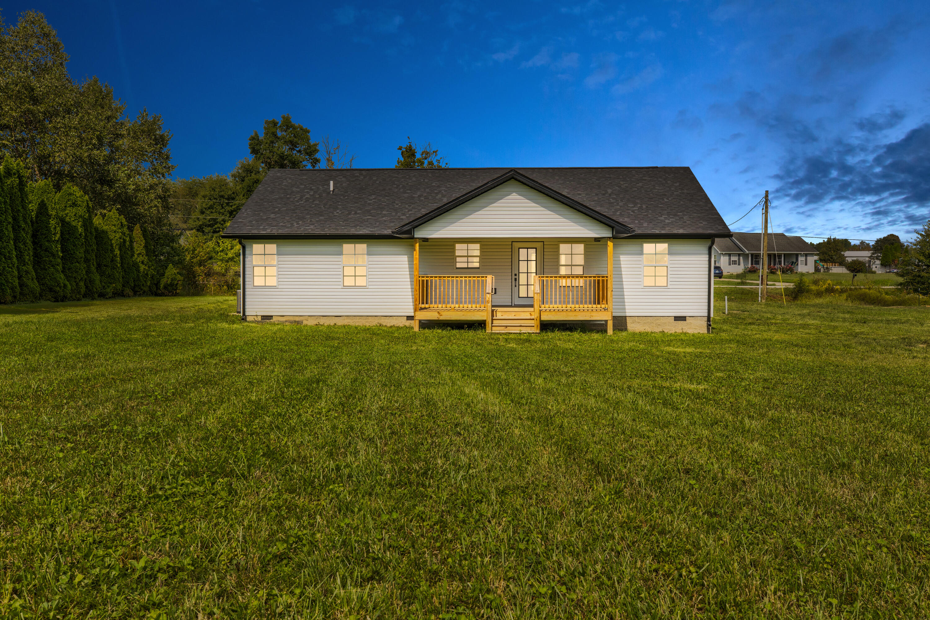 121 Spring Meadows Drive Property Photo 32