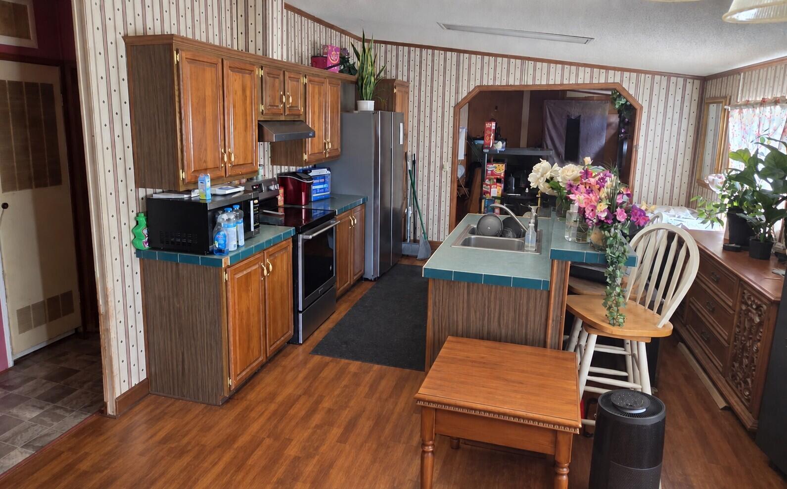 7017 Lake Ridge Drive Property Photo 2