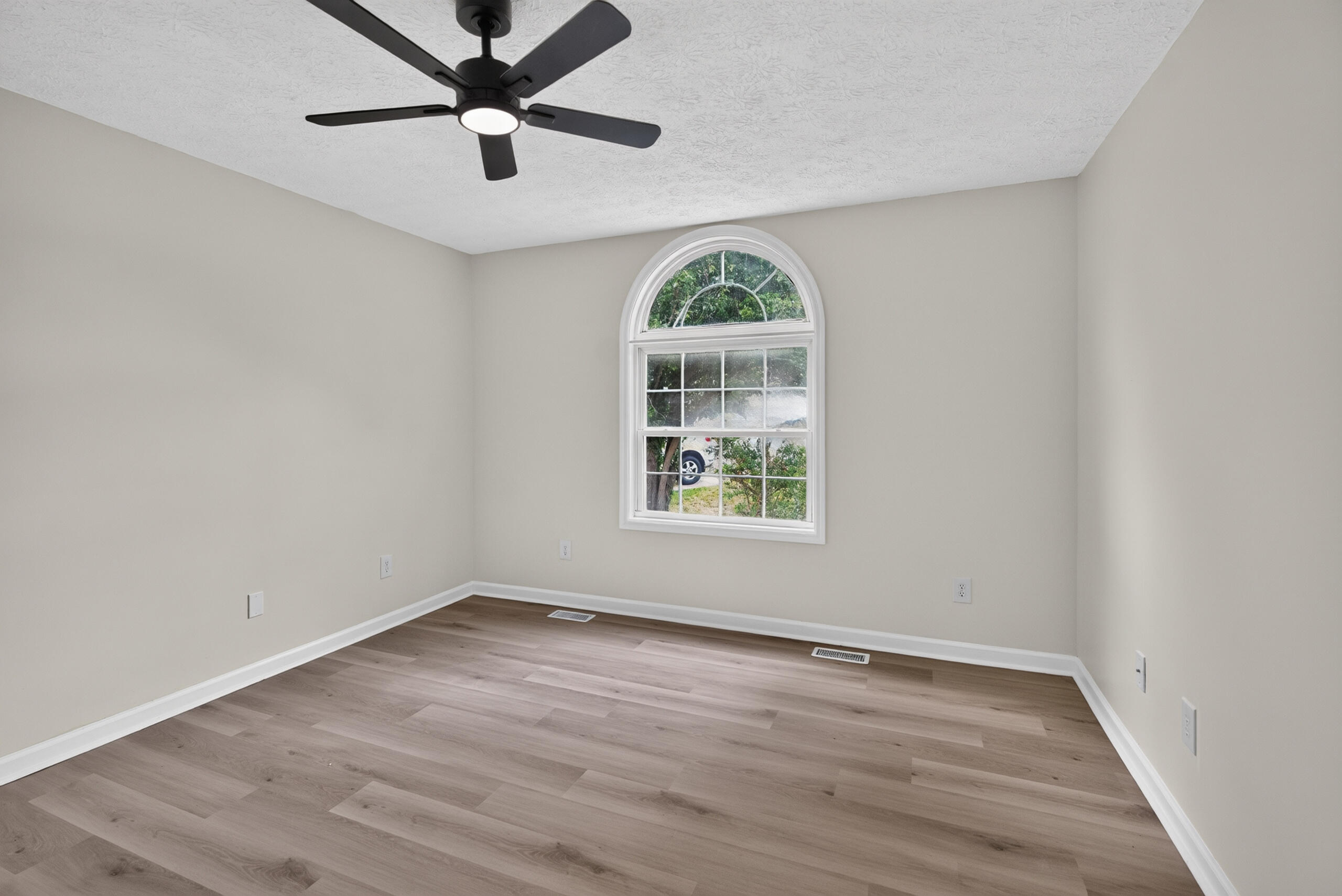 119 River Oak Drive Property Photo 14