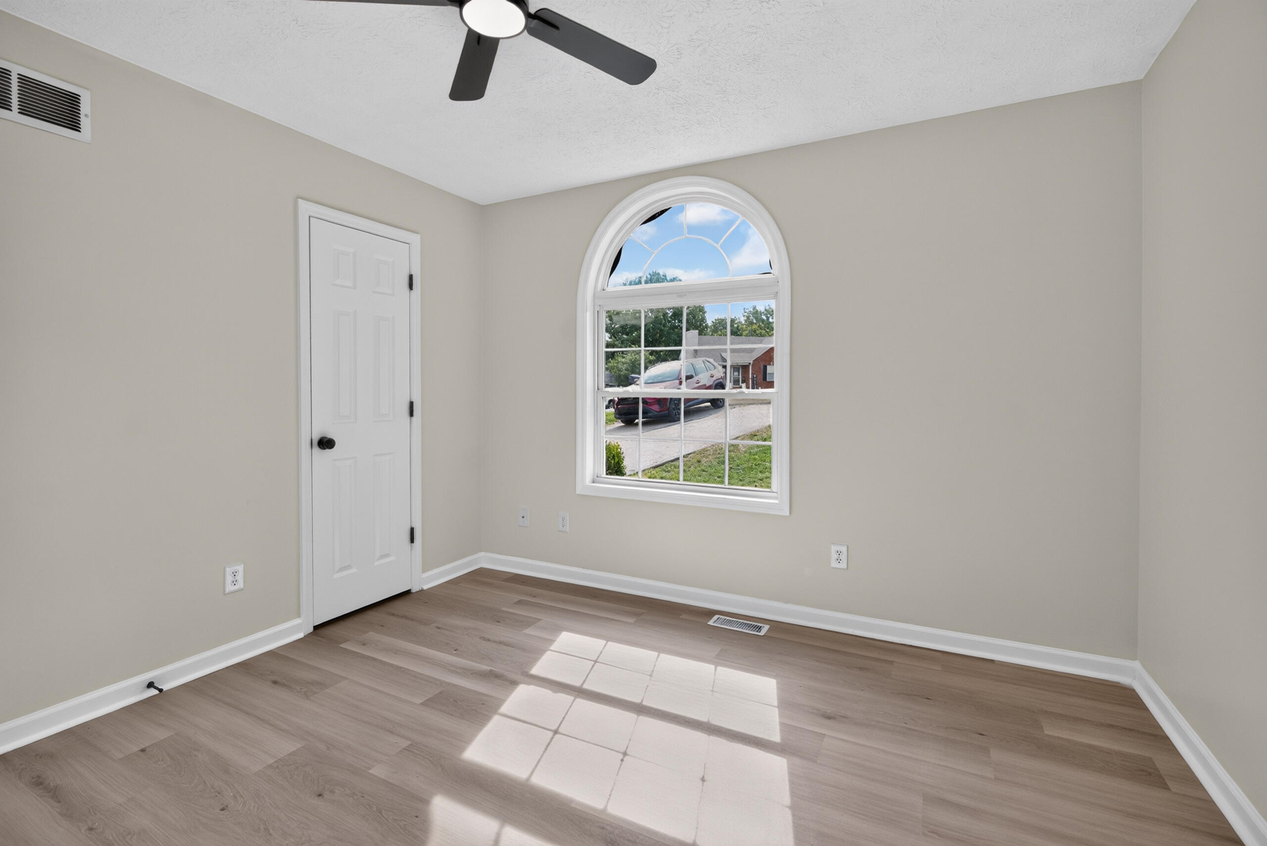 119 River Oak Drive Property Photo 18