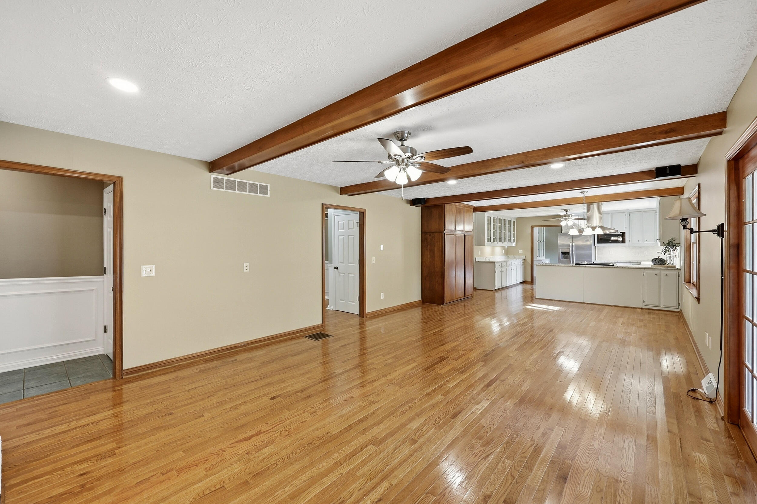 1050 Bluegrass Pike Property Photo 19