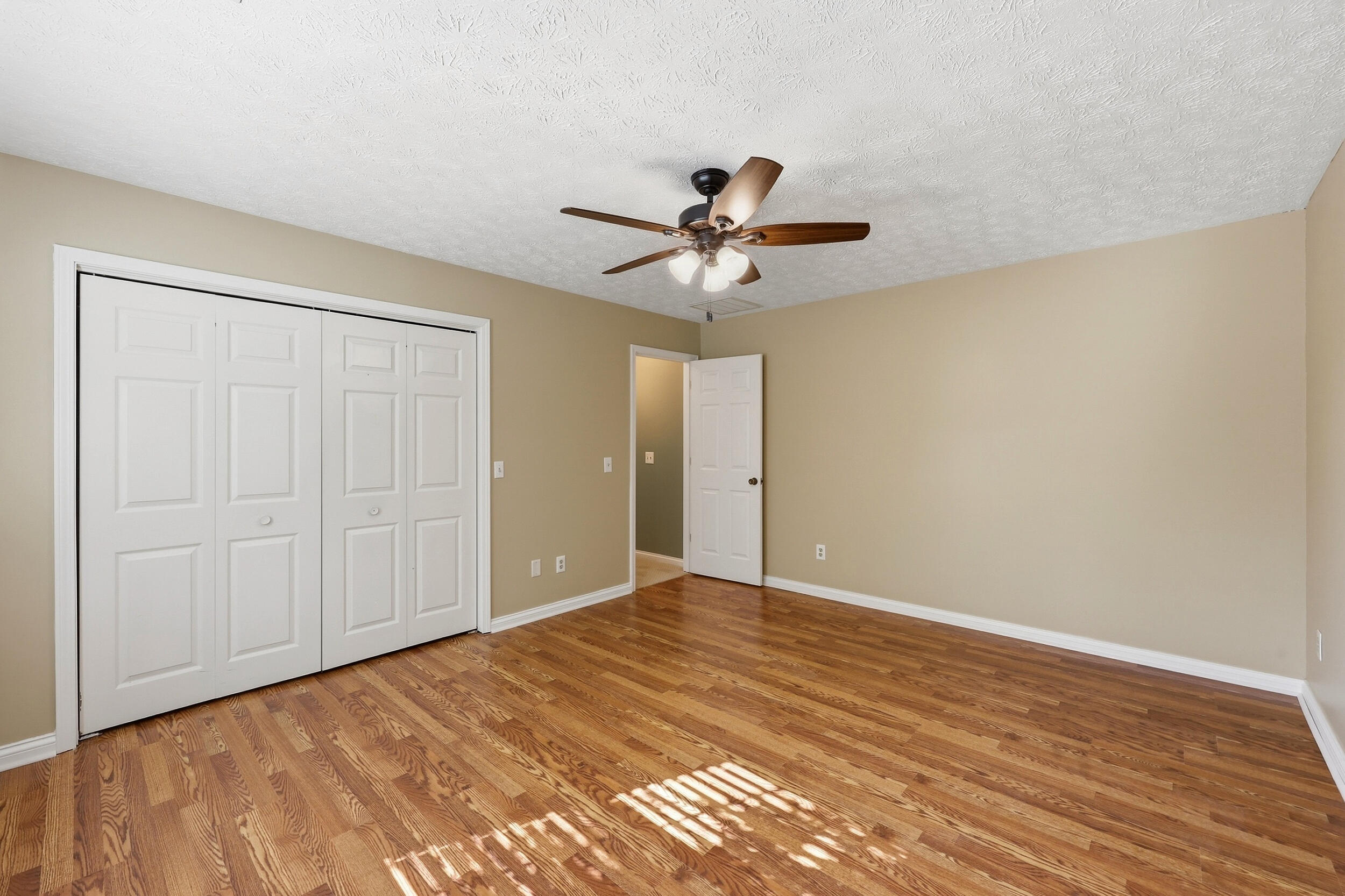 1050 Bluegrass Pike Property Photo 34