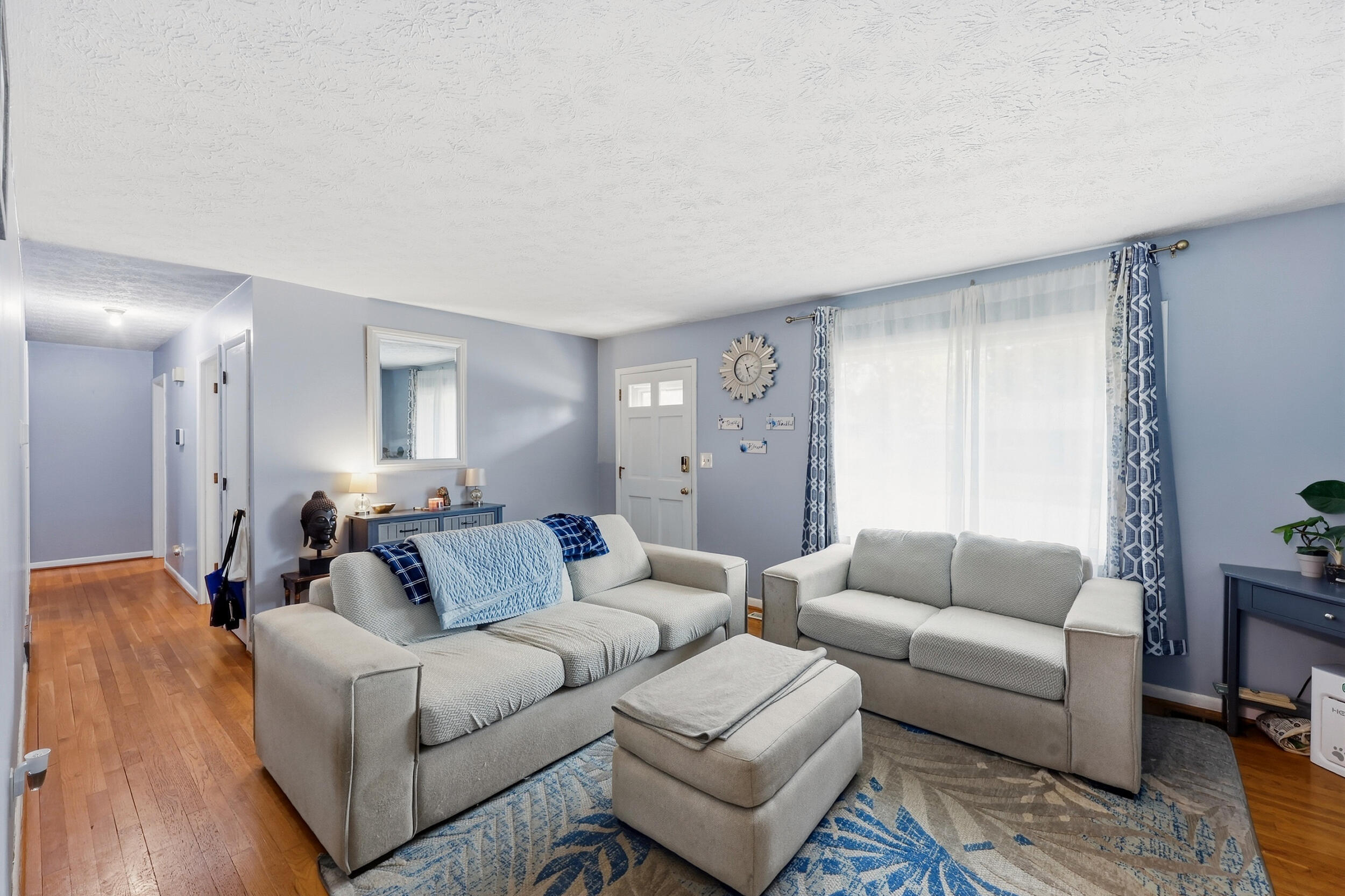 309 Larkwood Drive Property Photo 4