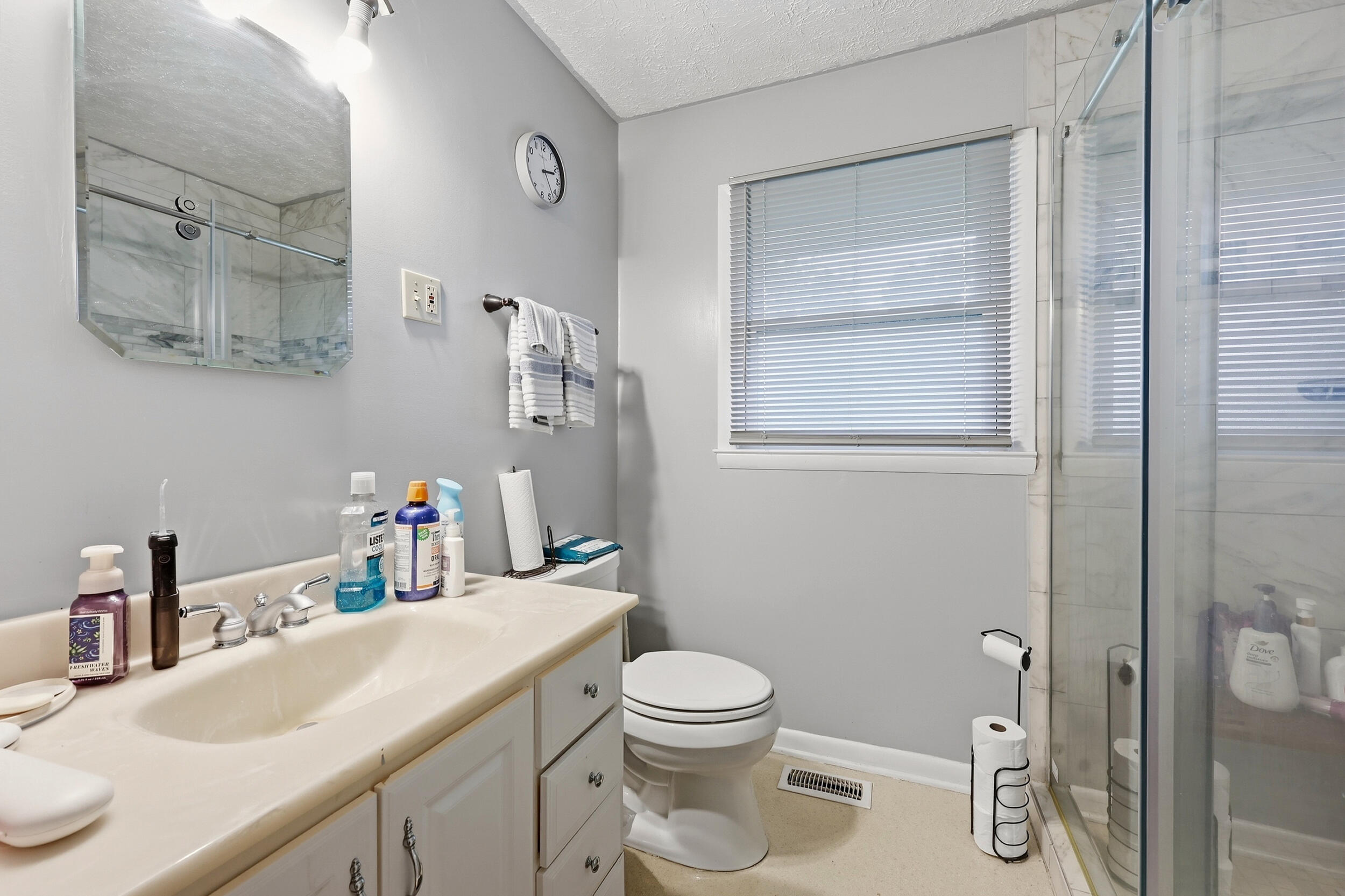 309 Larkwood Drive Property Photo 12