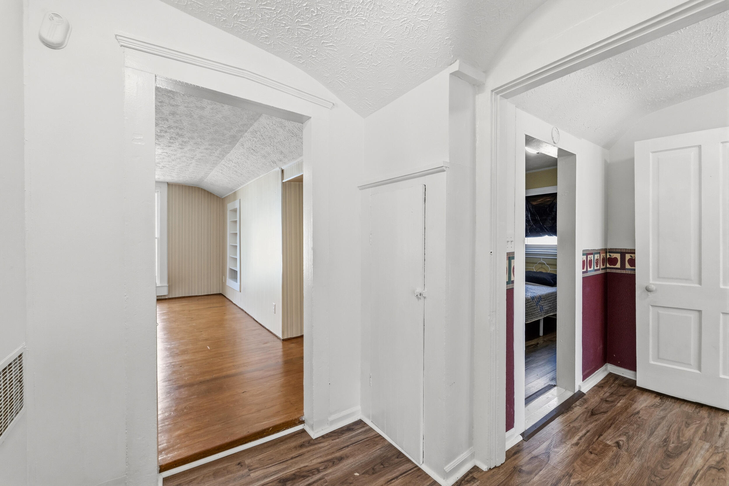 433 N College Street Property Photo 21