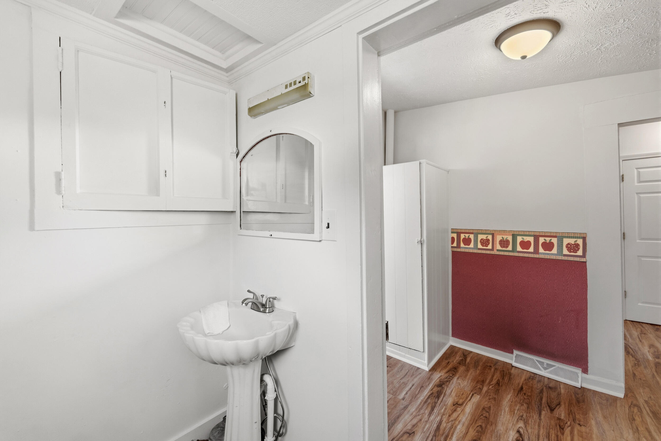 433 N College Street Property Photo 26