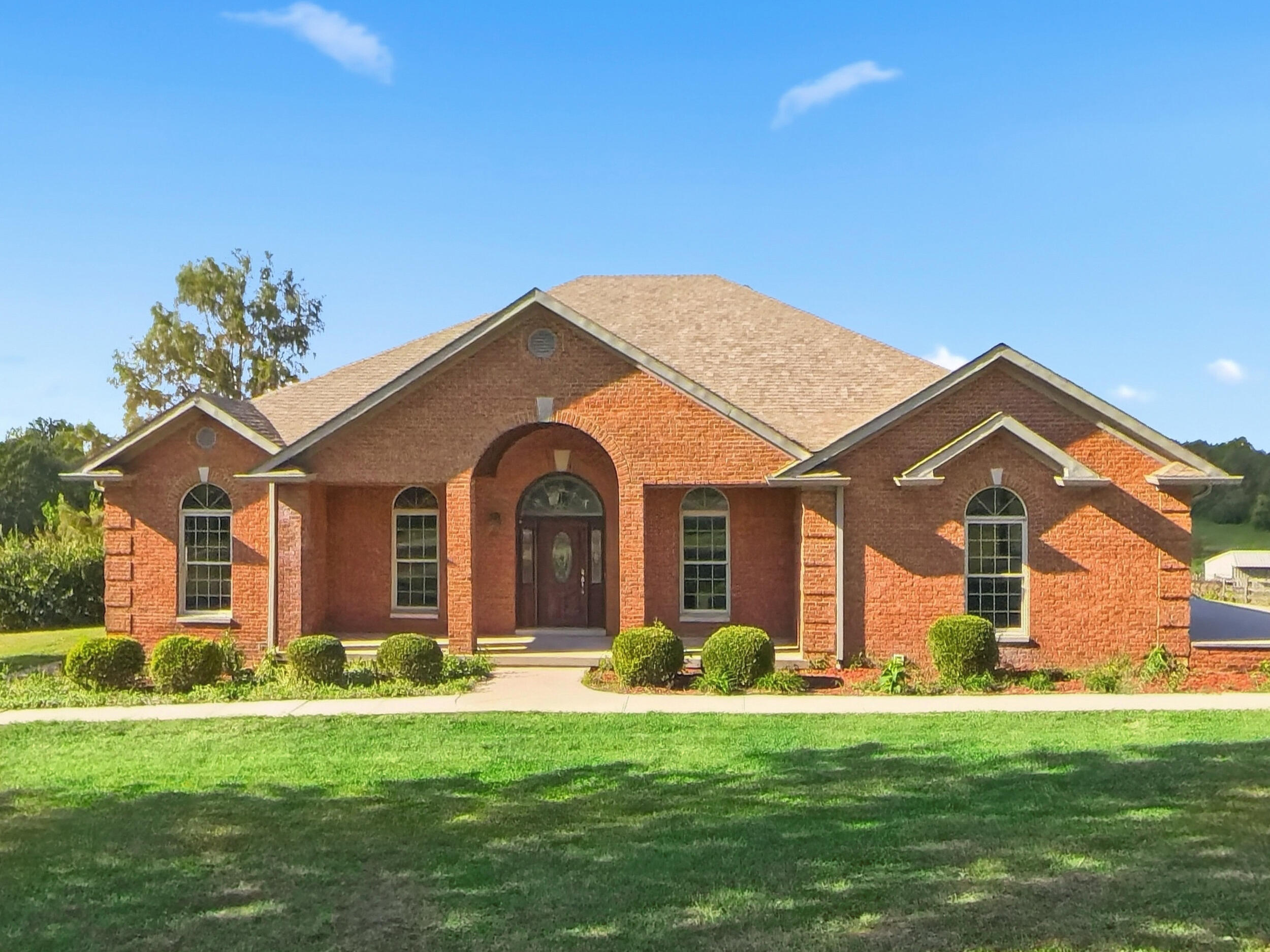 299 Mccrosky Pike Property Photo 1