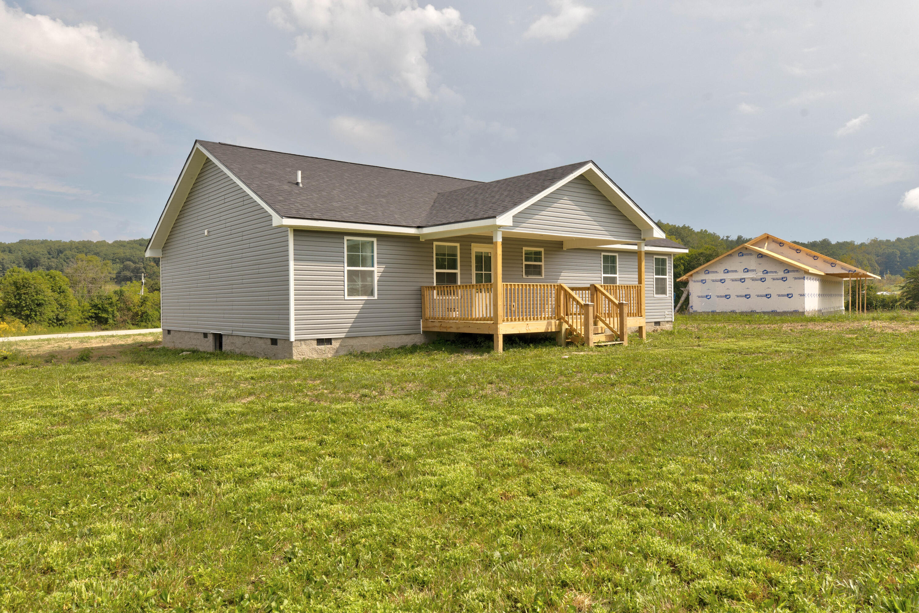 221 Brook Drive Property Photo 5